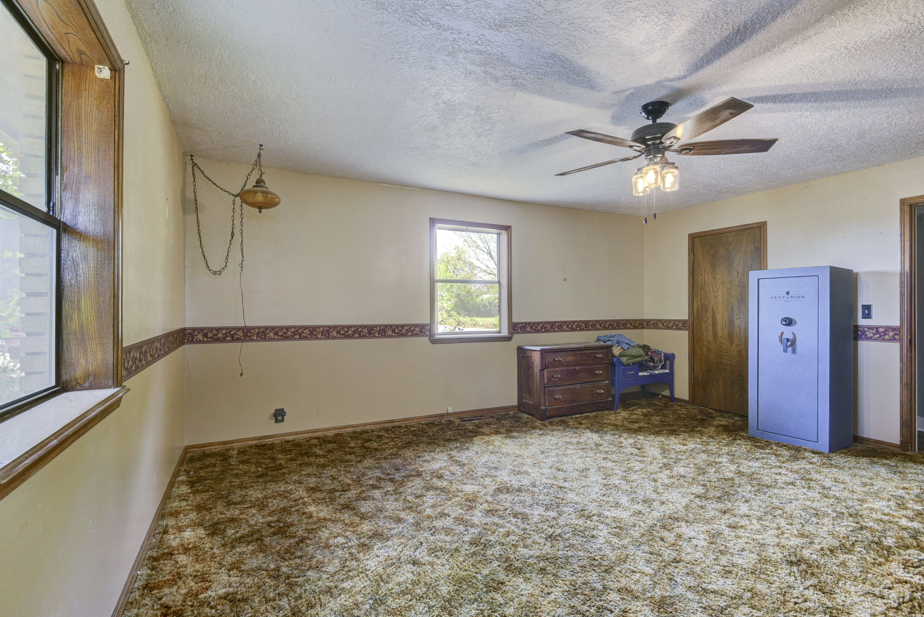 412 South Old Wire Road Property Photo 21