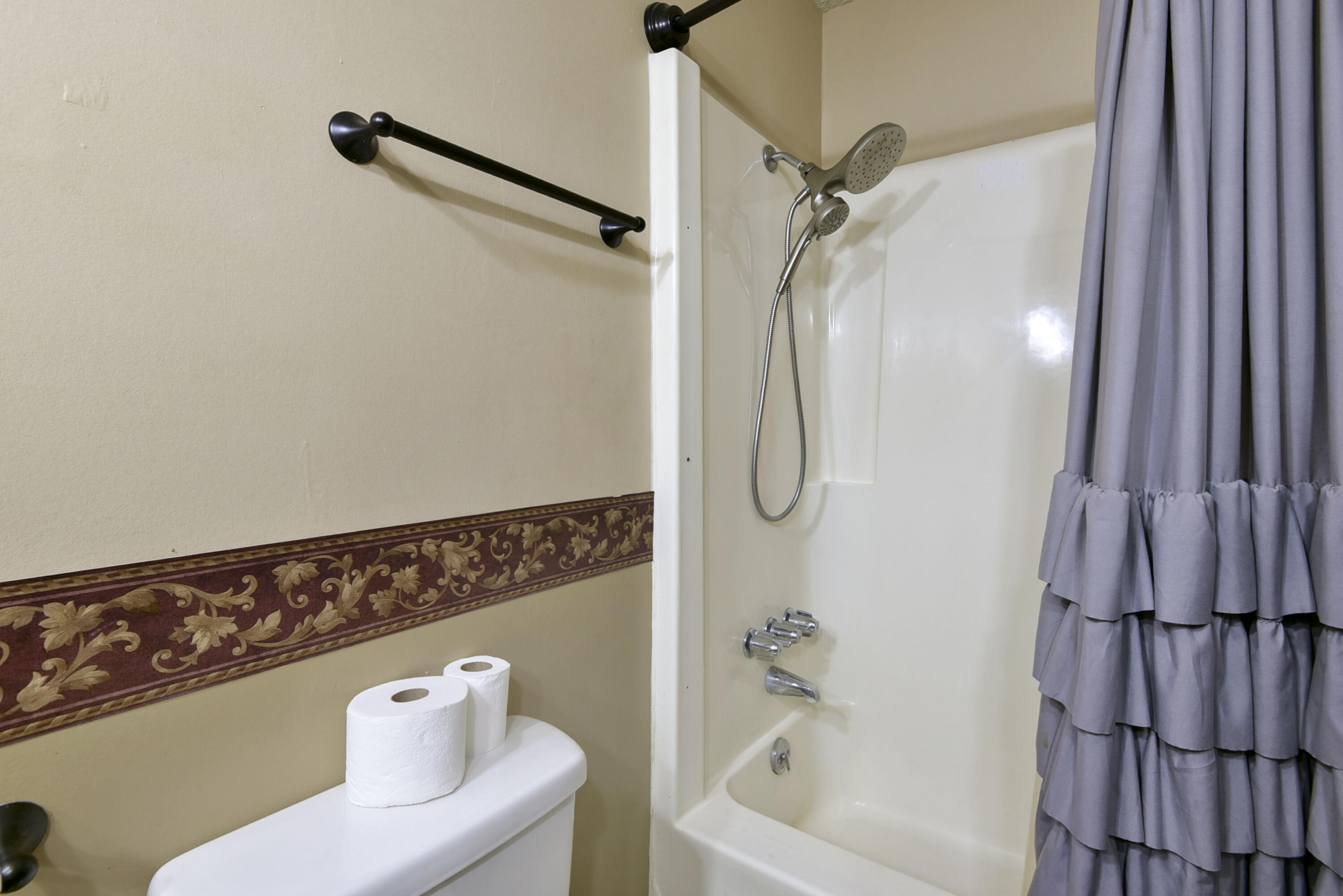 412 South Old Wire Road Property Photo 24