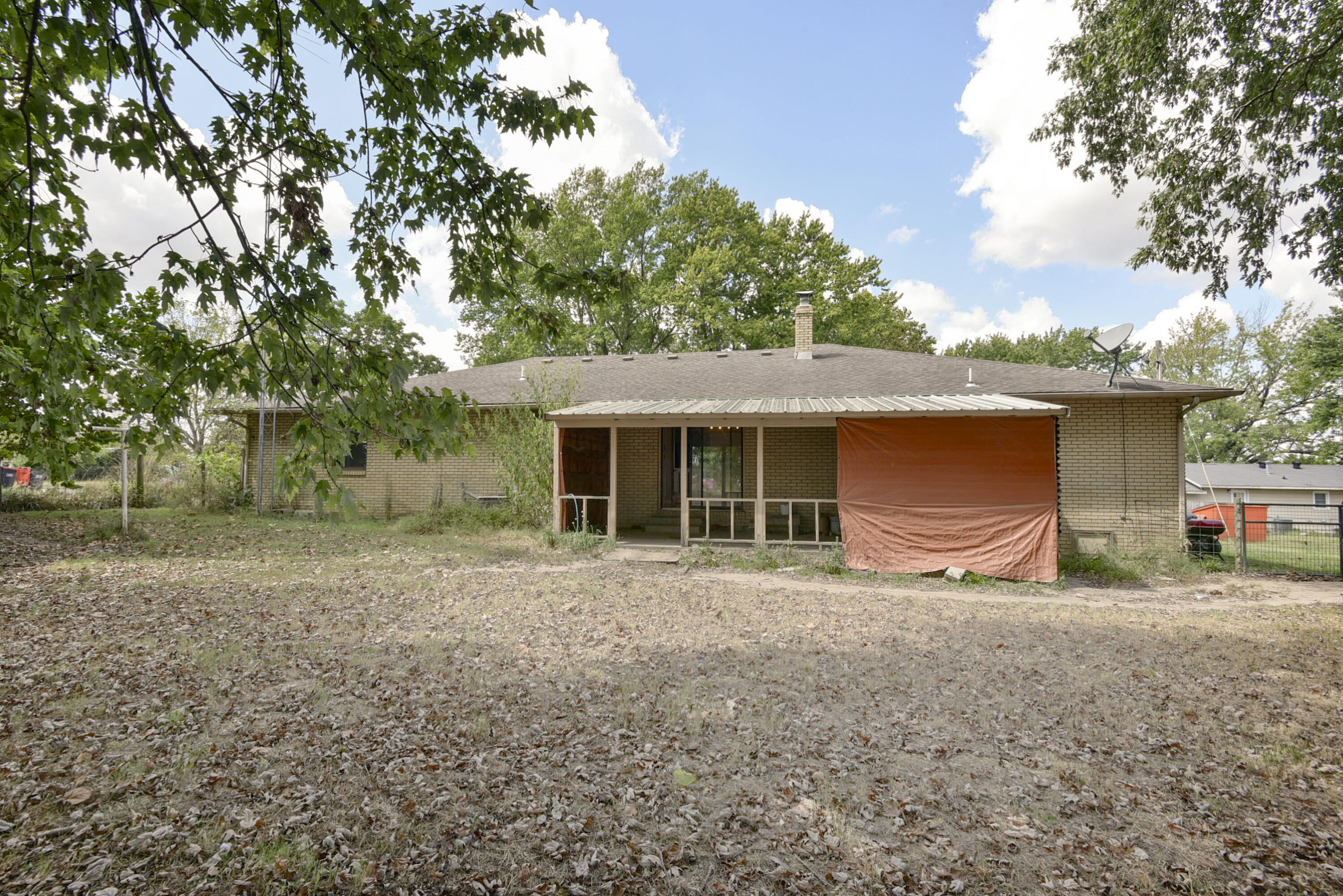 412 South Old Wire Road Property Photo 26
