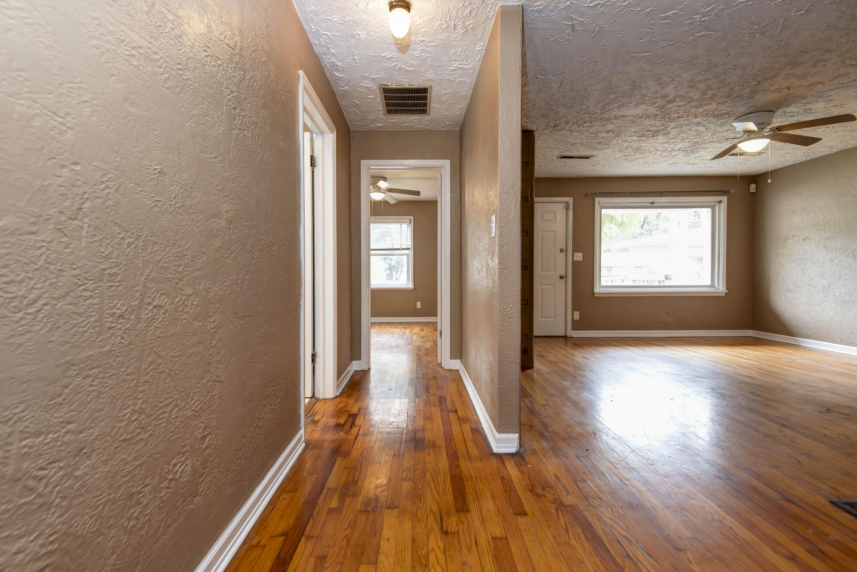 1610 East Cairo Street Property Photo 9
