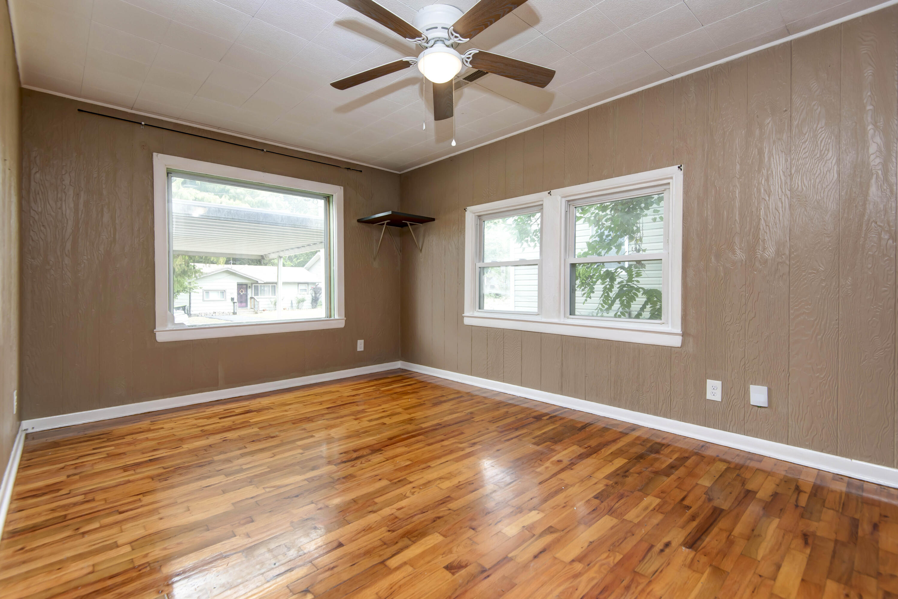 1610 East Cairo Street Property Photo 11