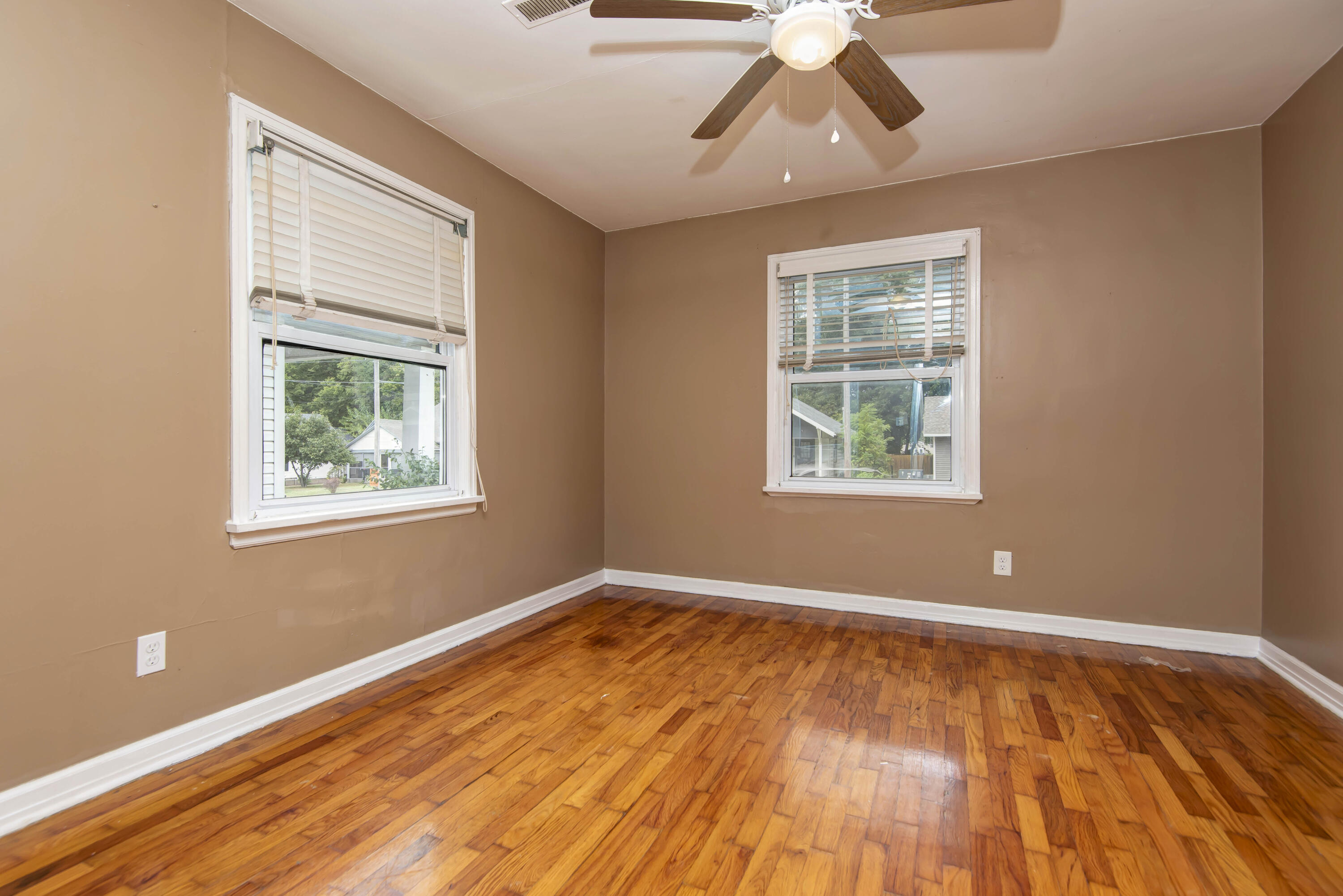 1610 East Cairo Street Property Photo 12