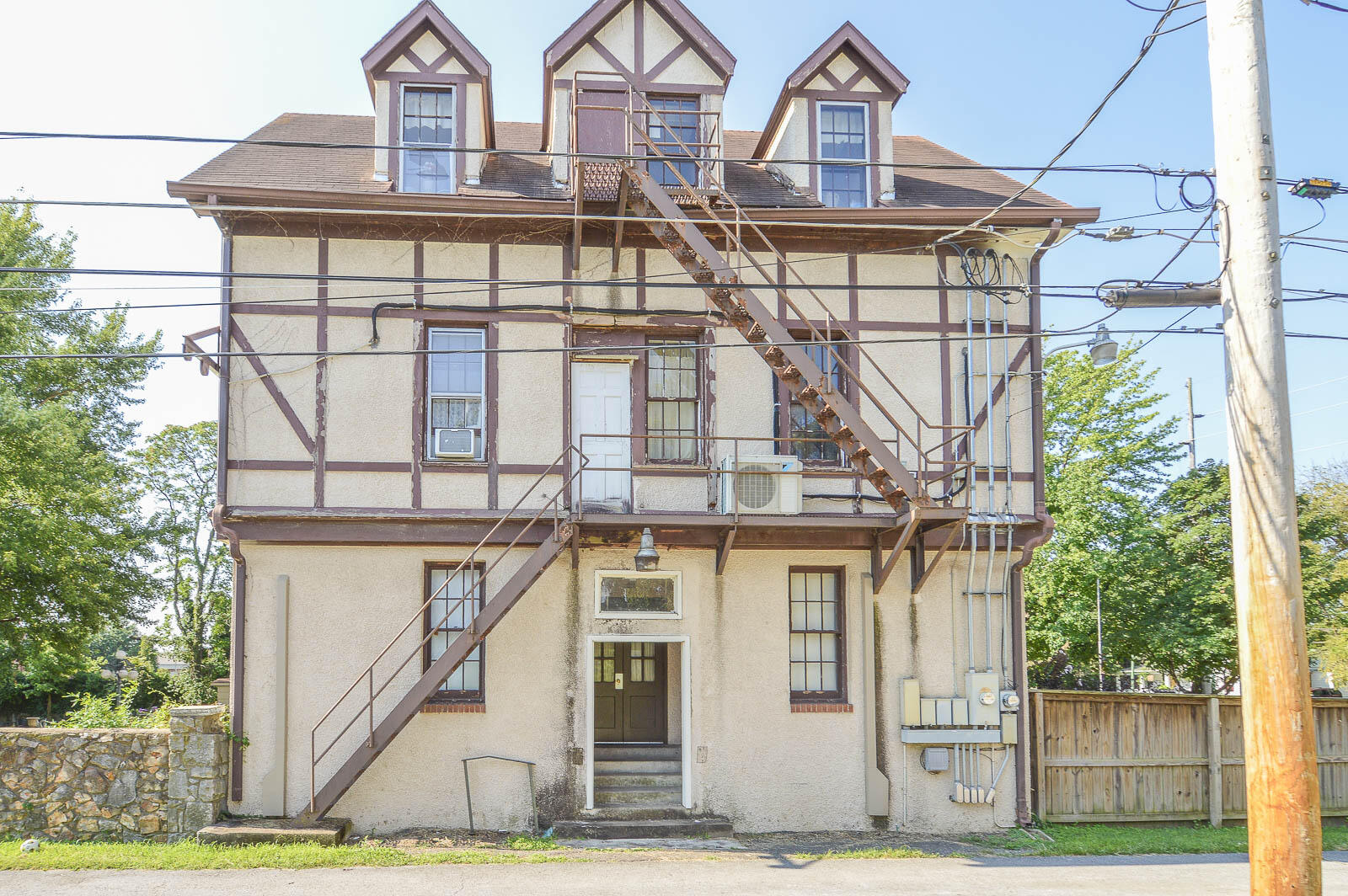 924 North Main Avenue Property Photo 14