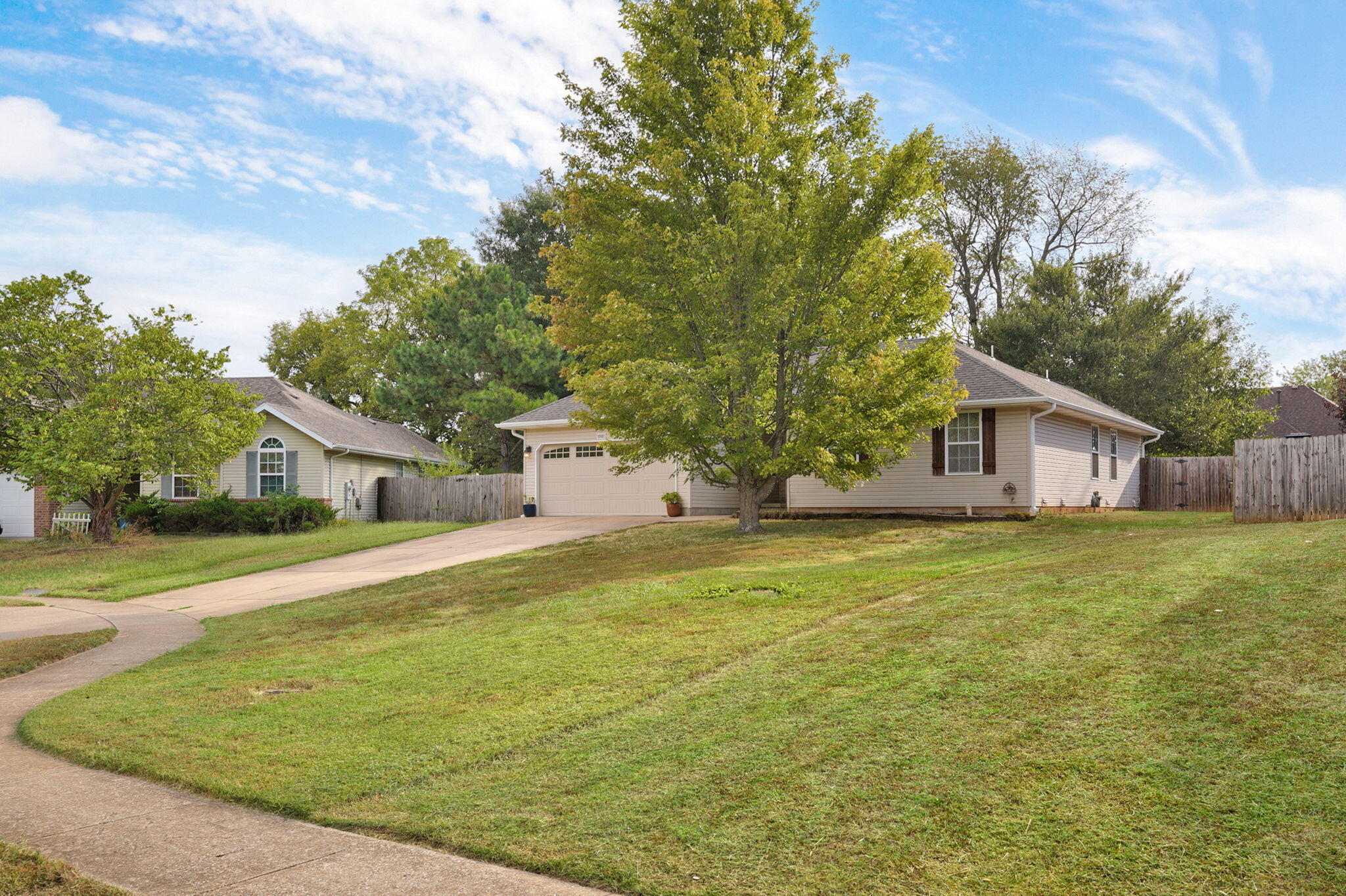 1560 South Timbercreek Avenue Property Photo 2