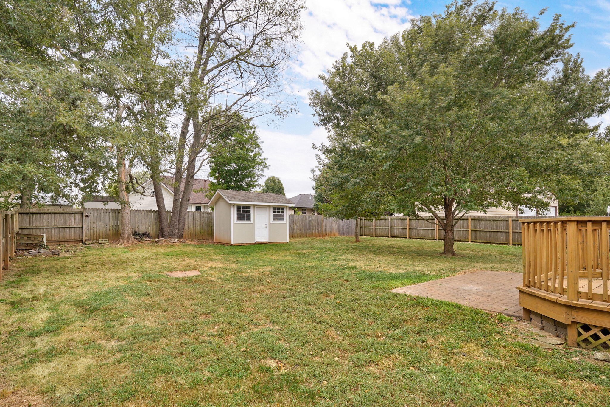 1560 South Timbercreek Avenue Property Photo 26
