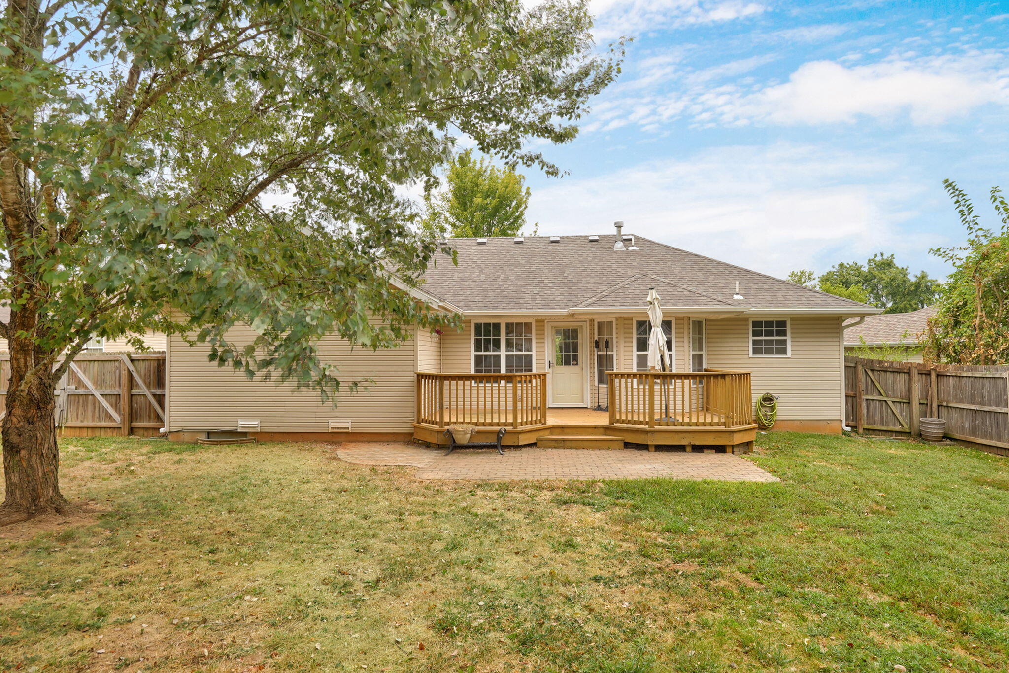 1560 South Timbercreek Avenue Property Photo 29