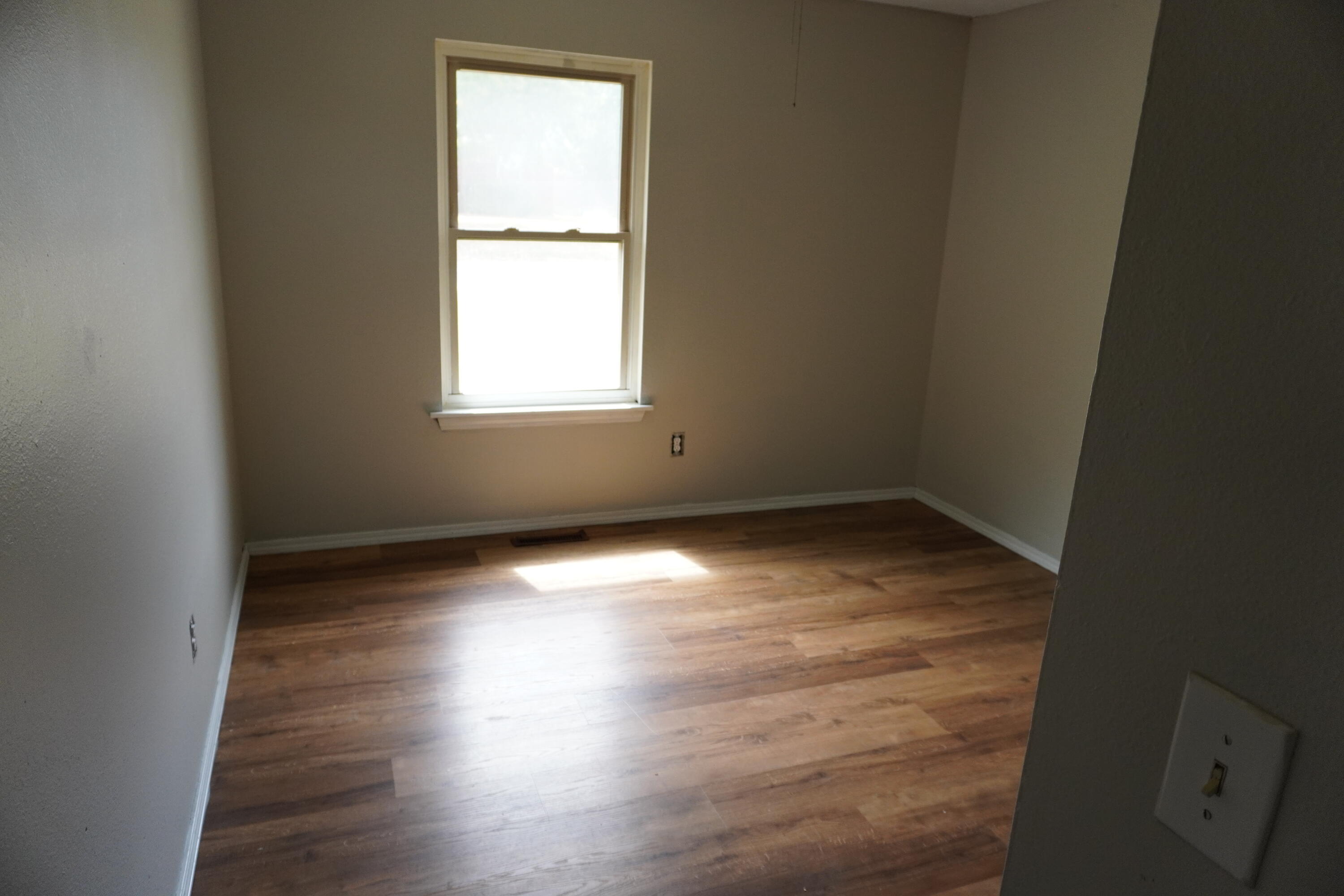 1003 East Parkview Street Property Photo 8