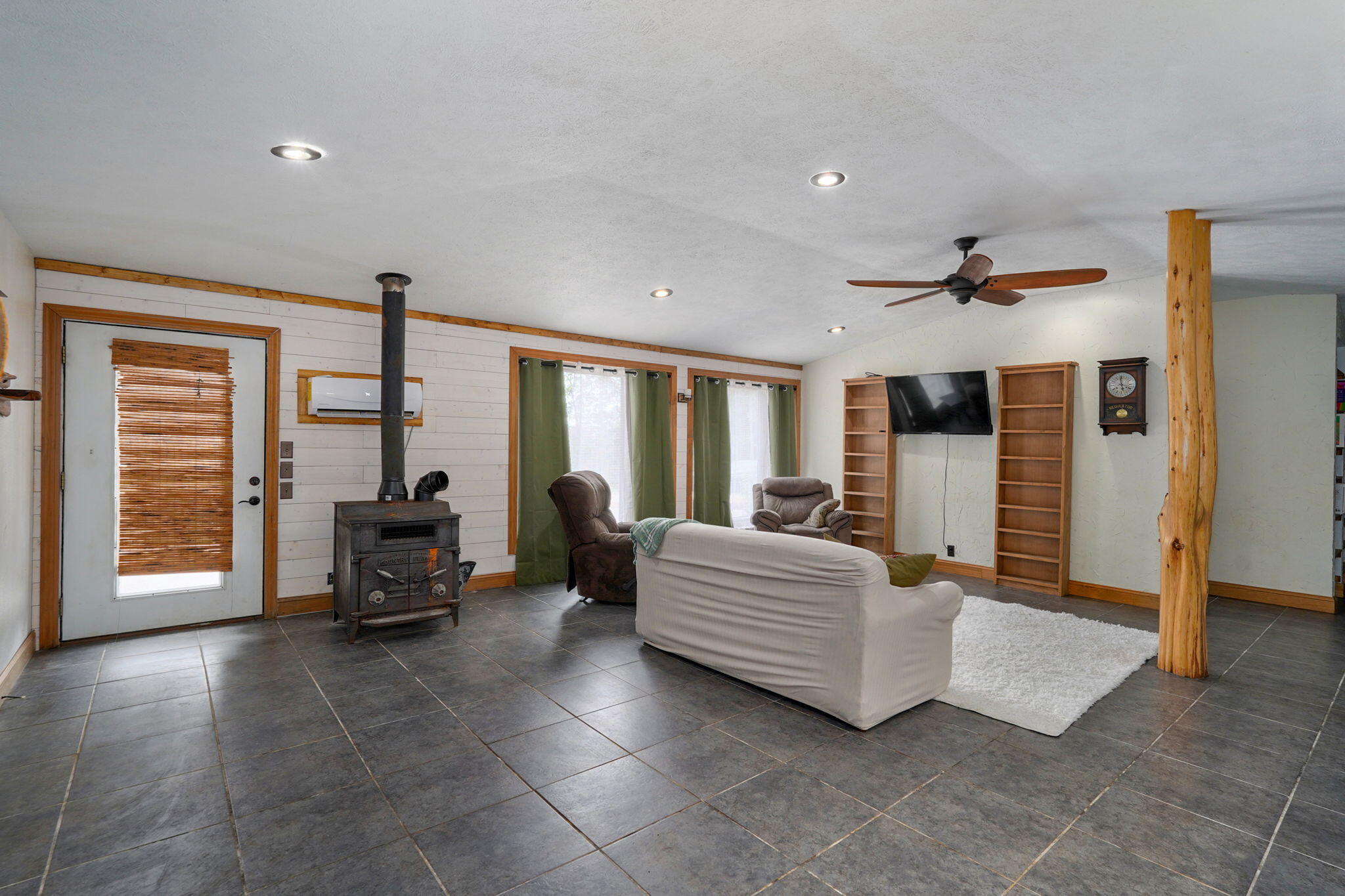 1763 State Highway Dd Property Photo 4