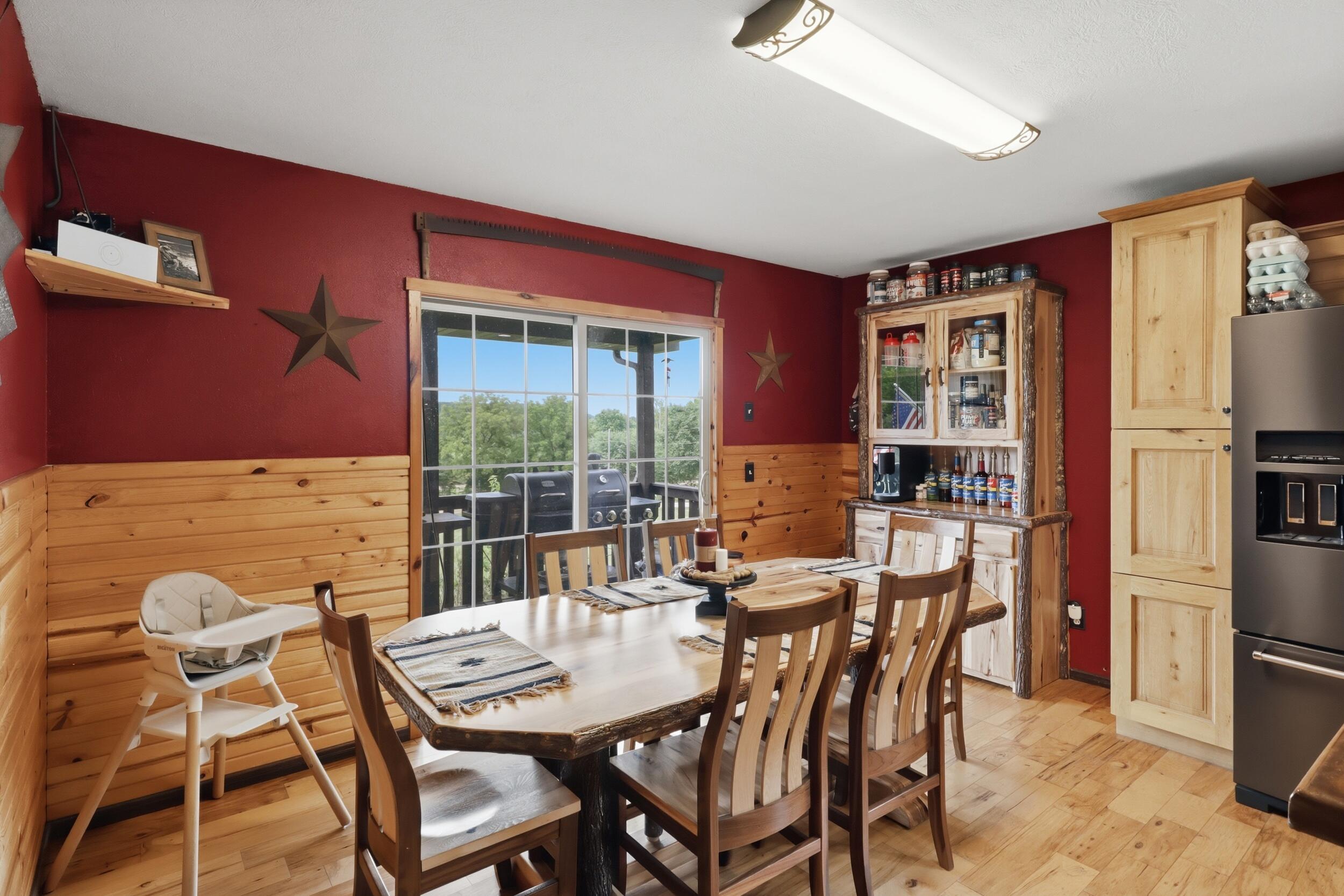 16464 100 Property Photo 14