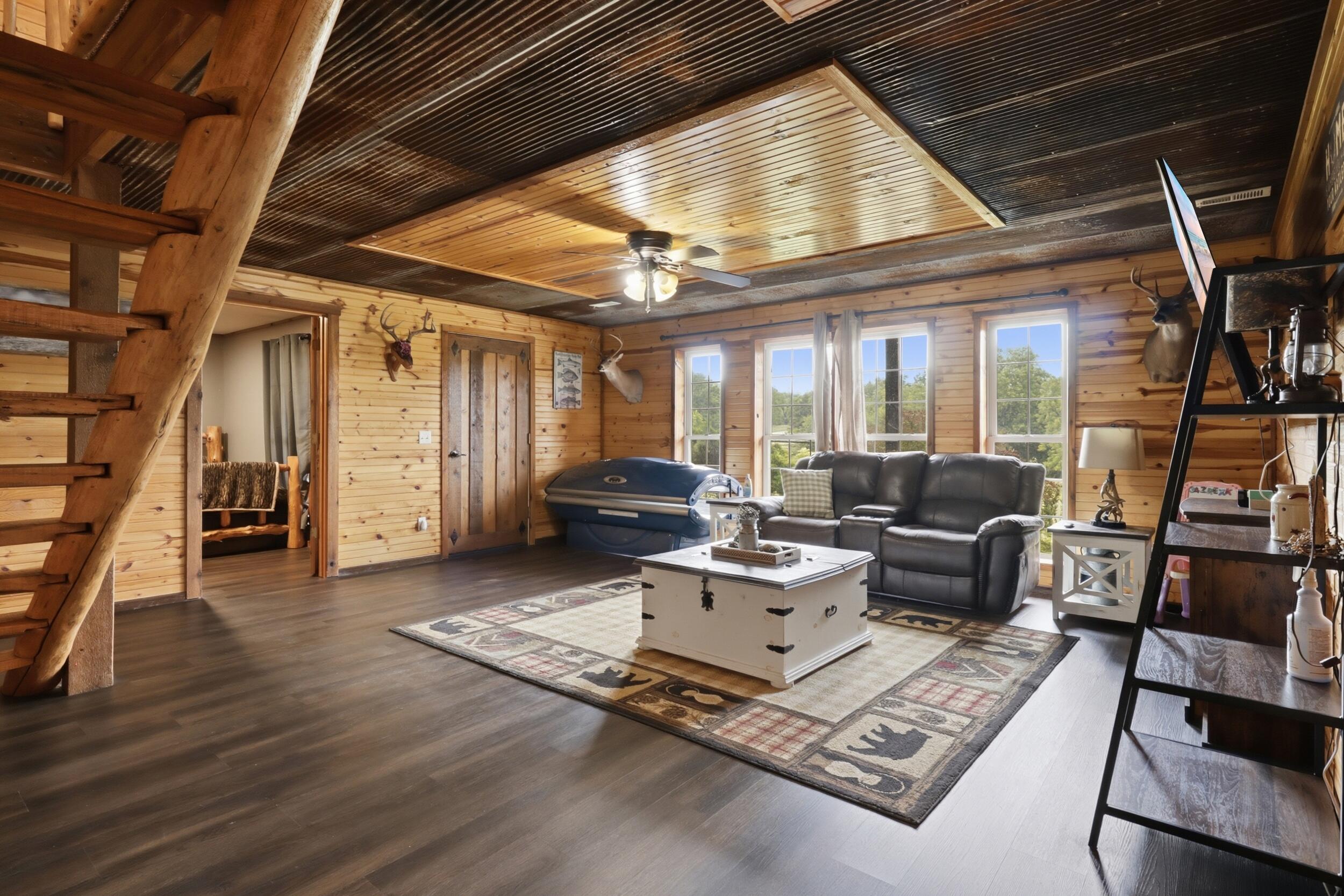 16464 100 Property Photo 25