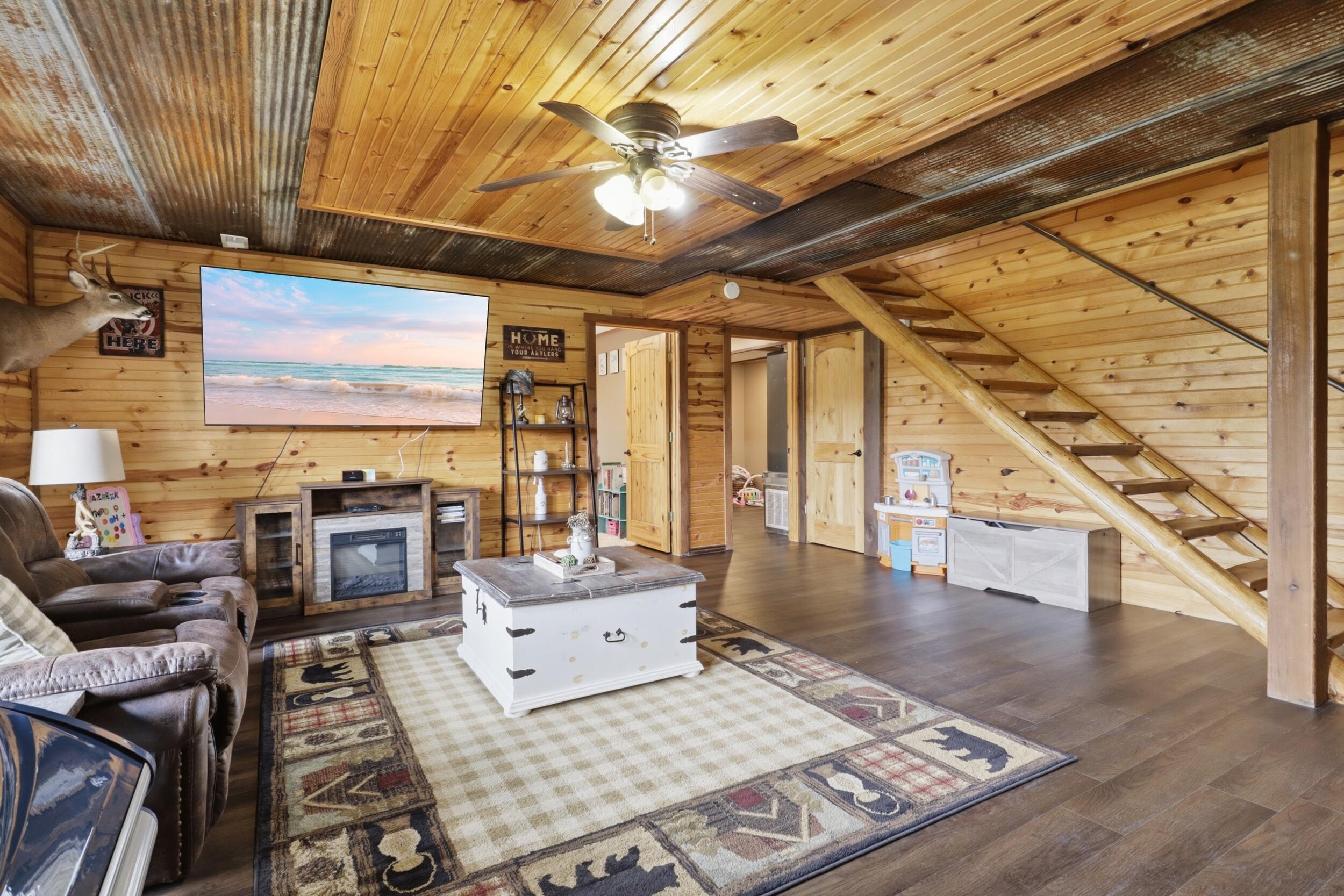 16464 100 Property Photo 27