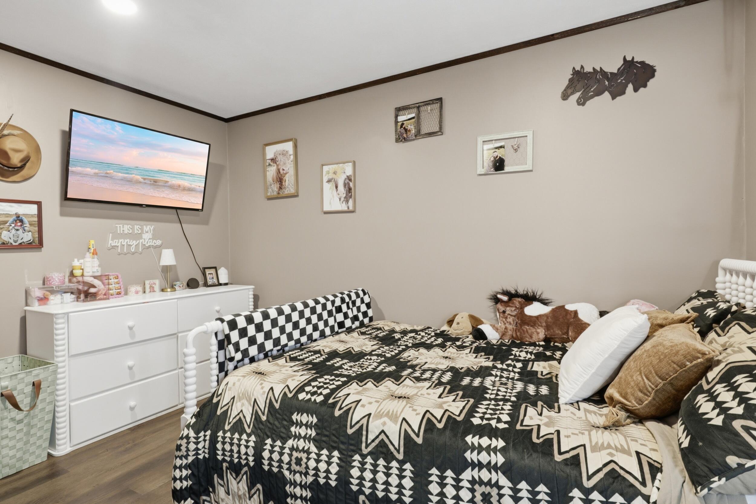 16464 100 Property Photo 33