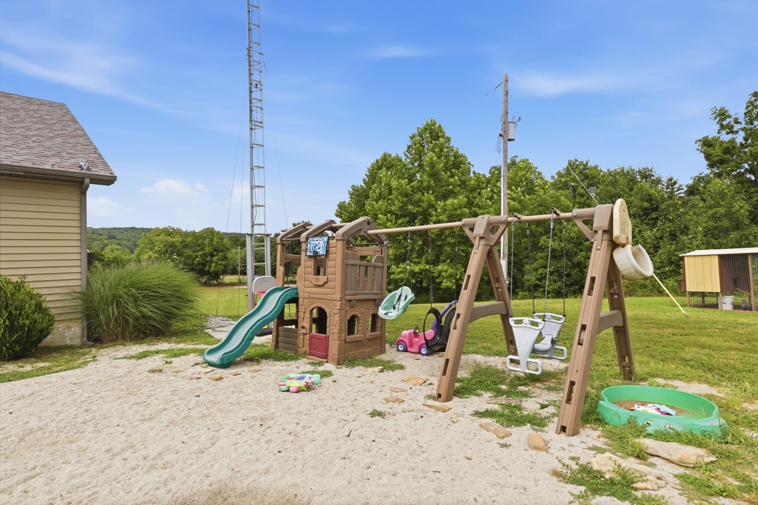 16464 100 Property Photo 36
