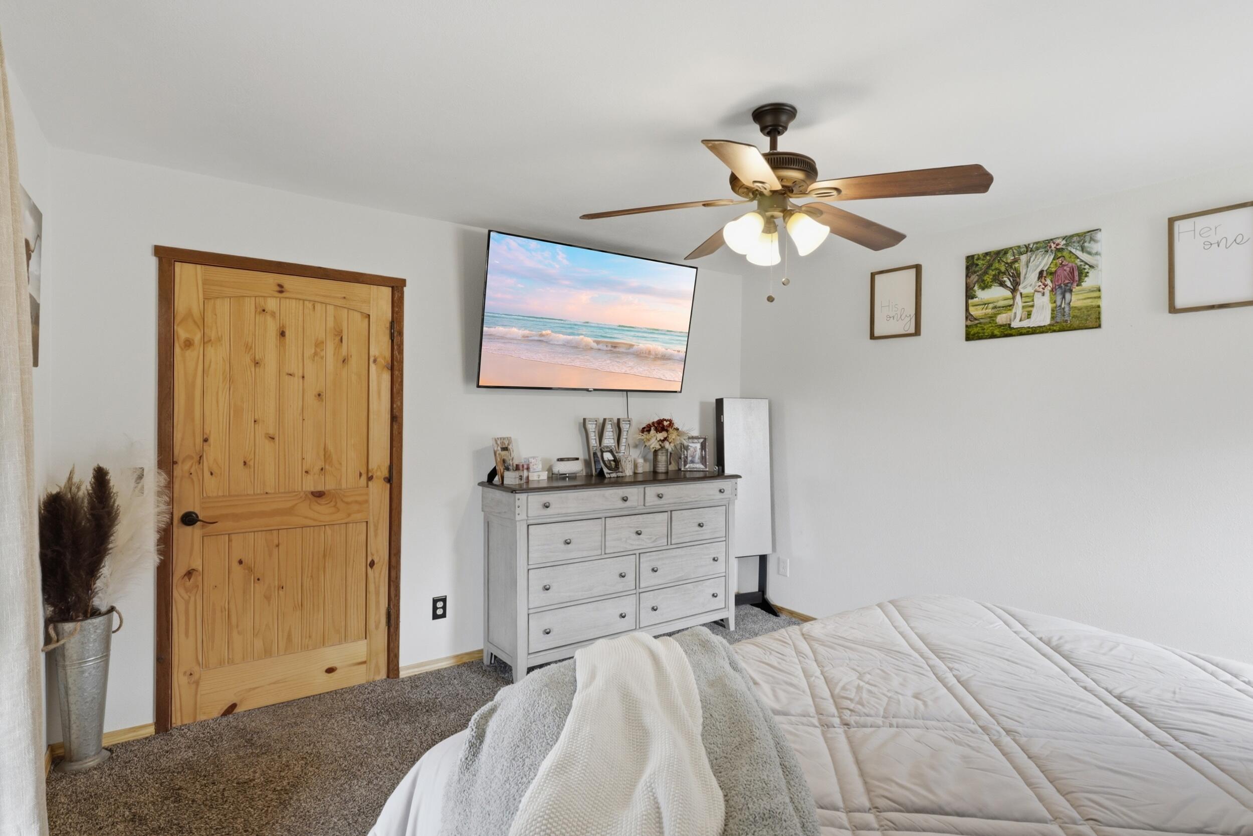 16464 100 Property Photo 51