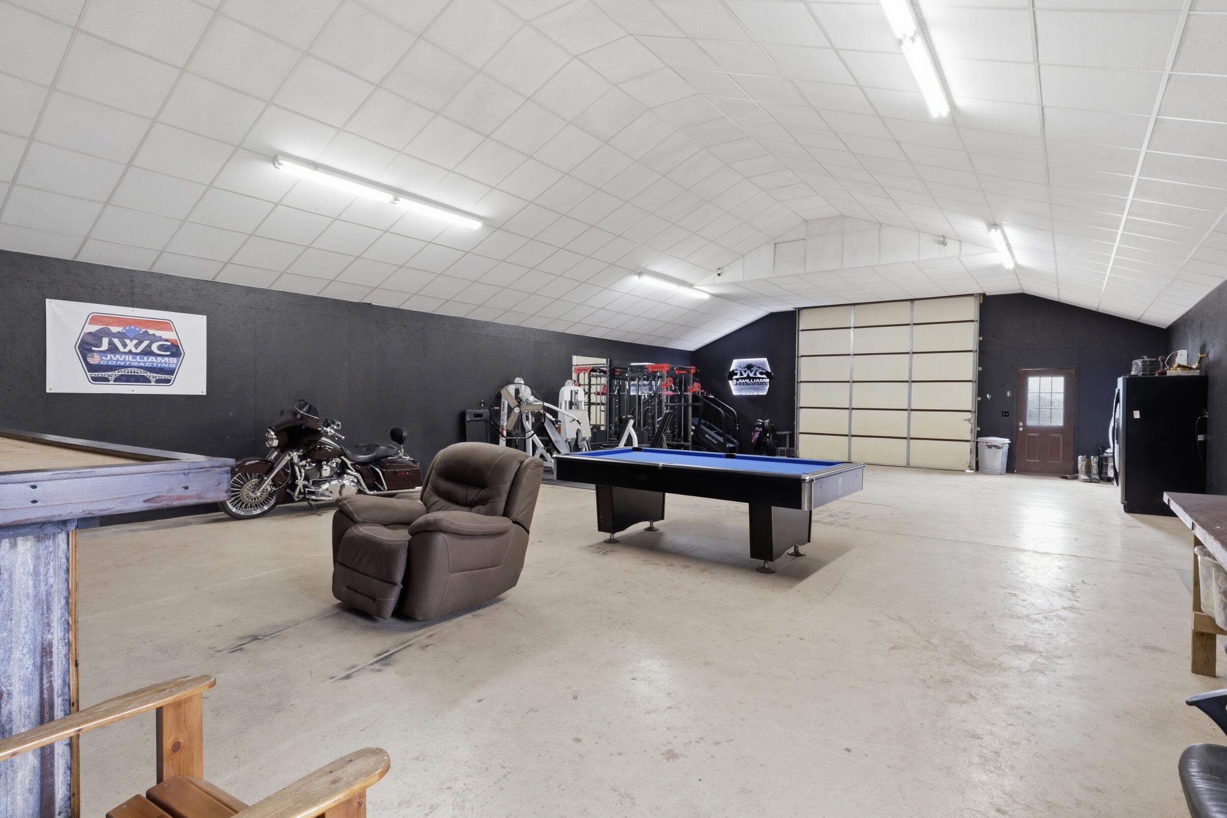 16464 100 Property Photo 59