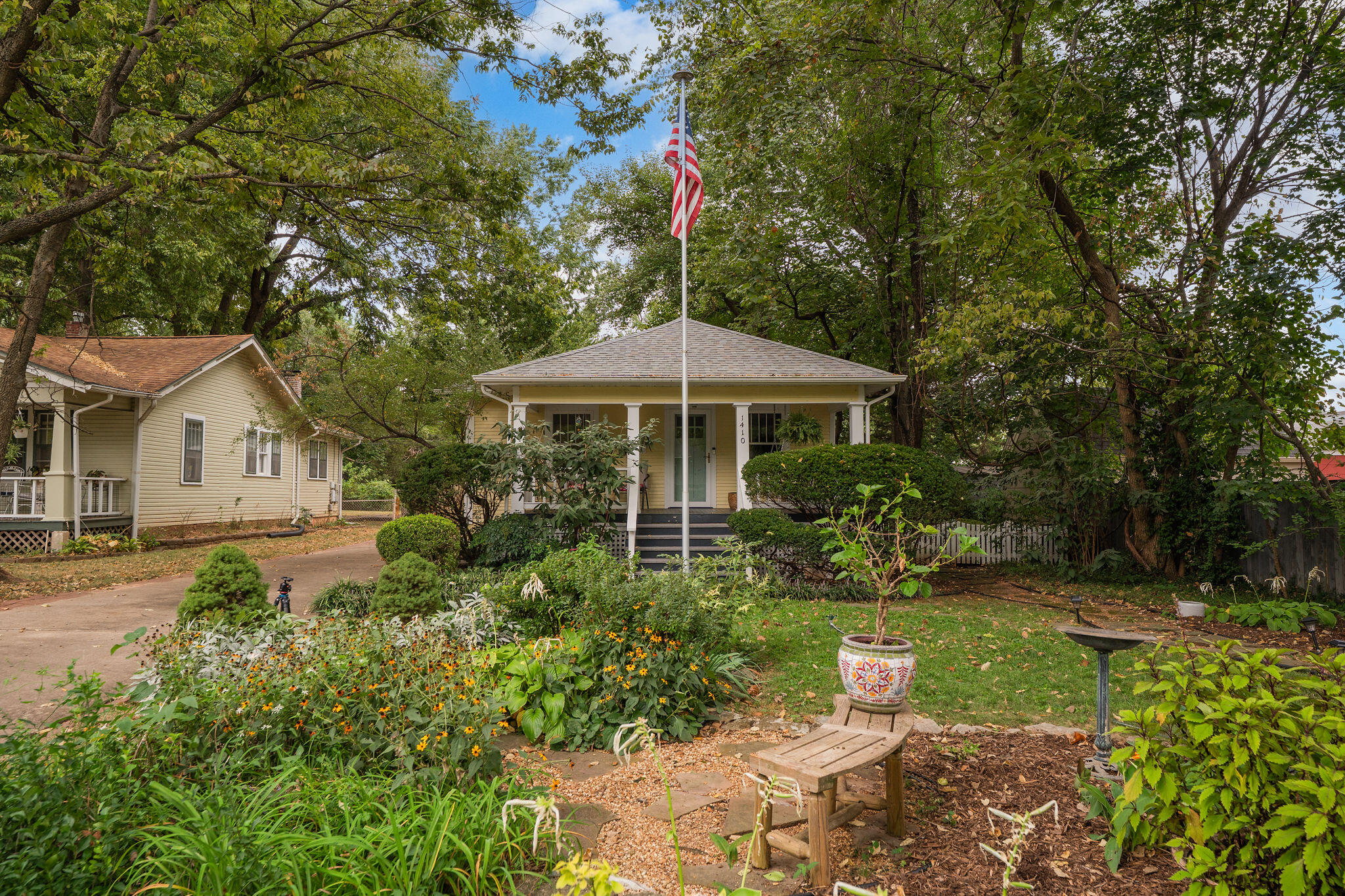 1410 East Stanford Street Property Photo 3