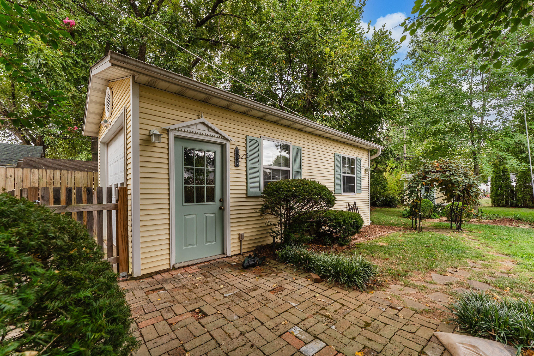 1410 East Stanford Street Property Photo 31