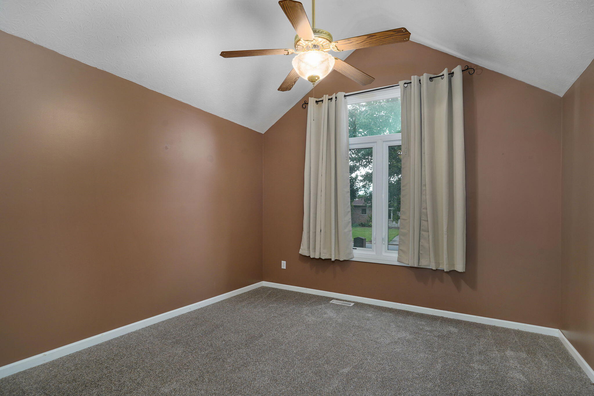 515 North Ellen Street Property Photo 23