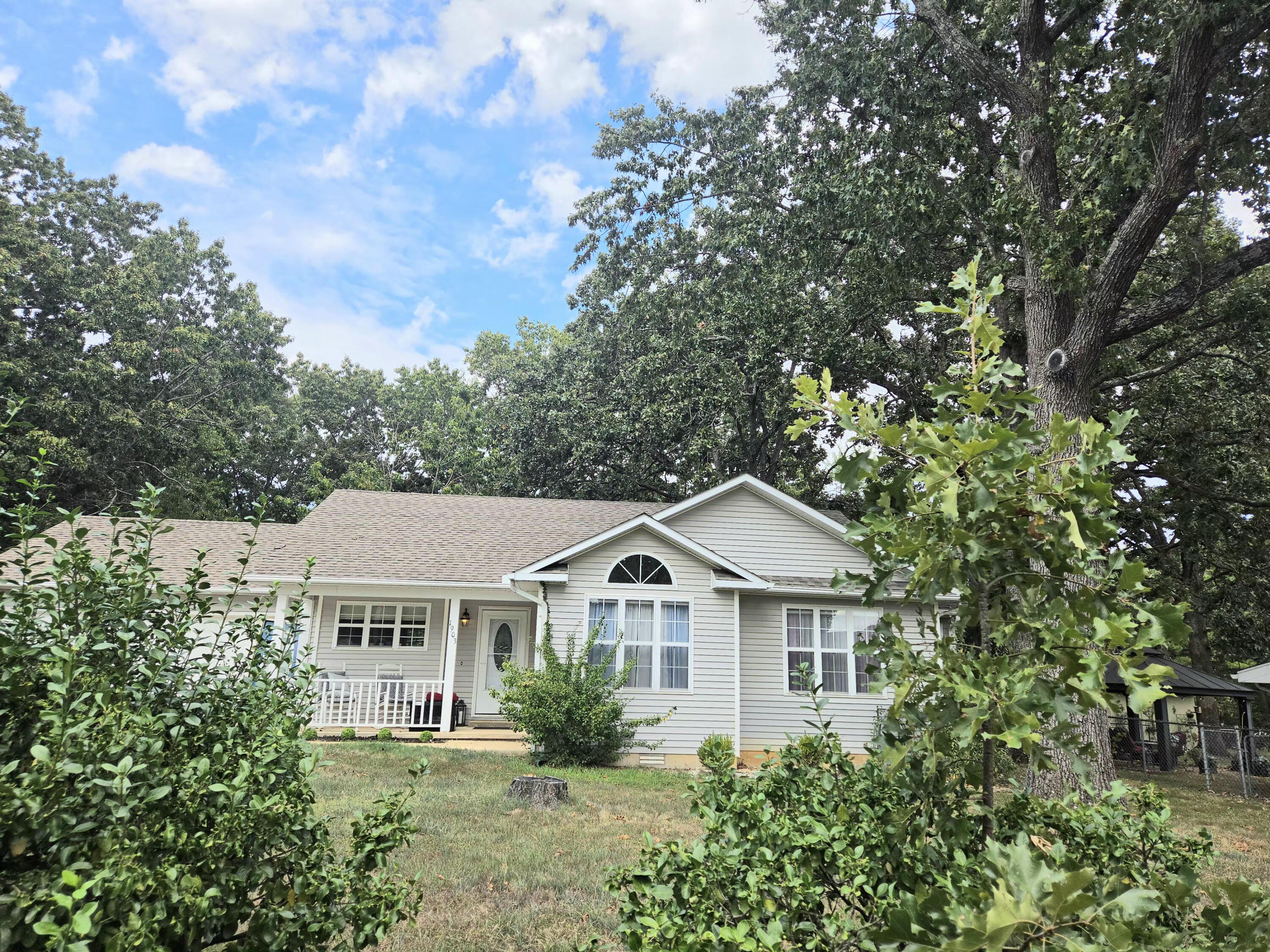 1903 Stein Avenue Property Photo 1