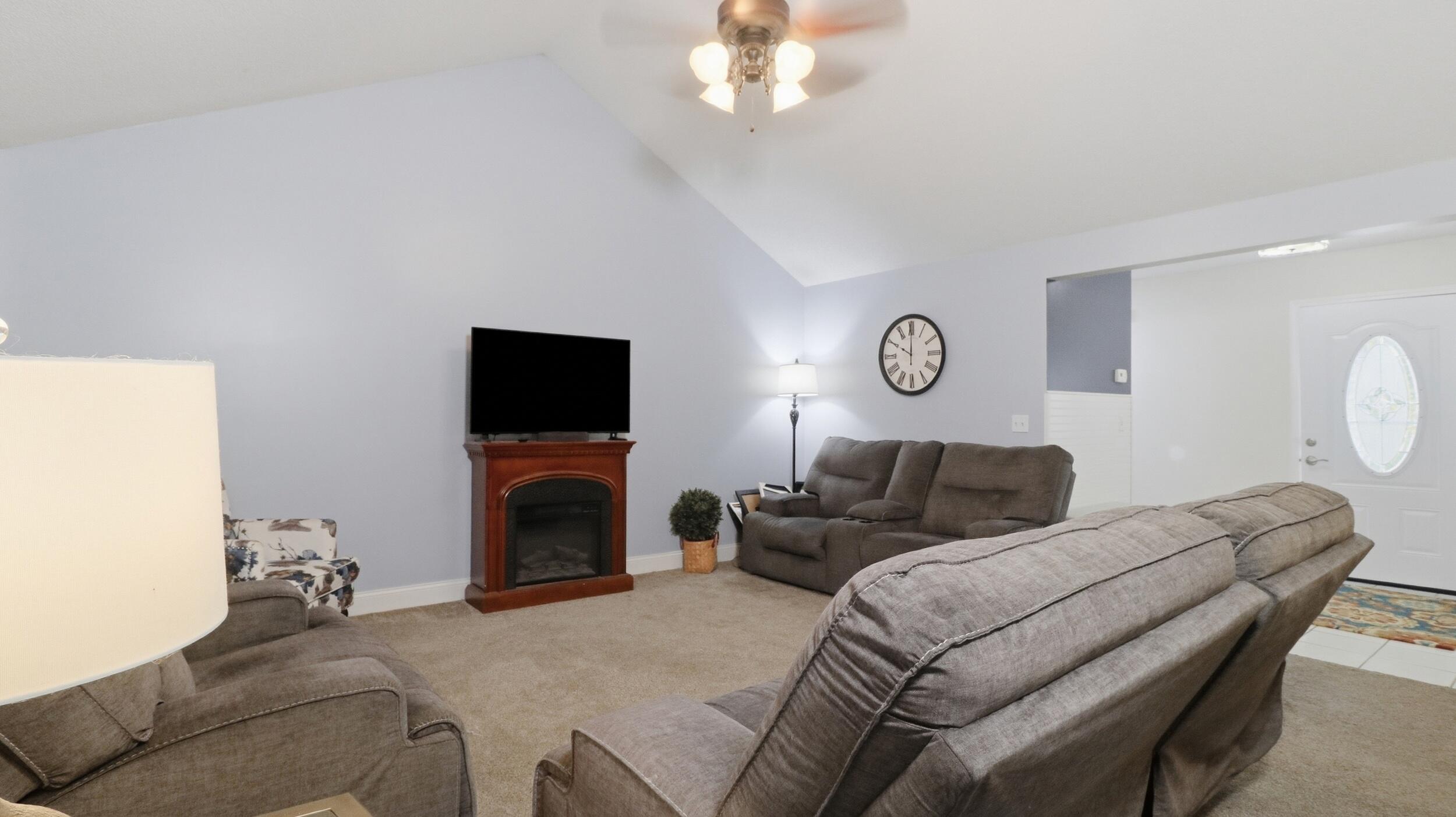 1903 Stein Avenue Property Photo 6