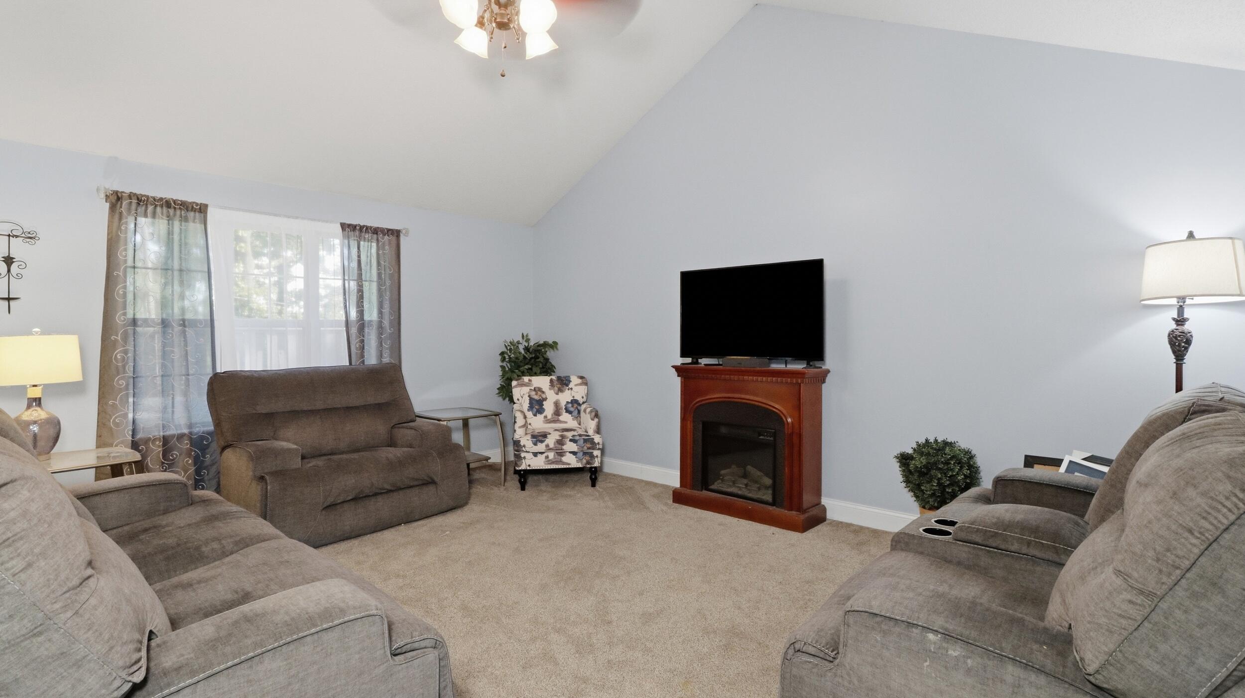 1903 Stein Avenue Property Photo 8