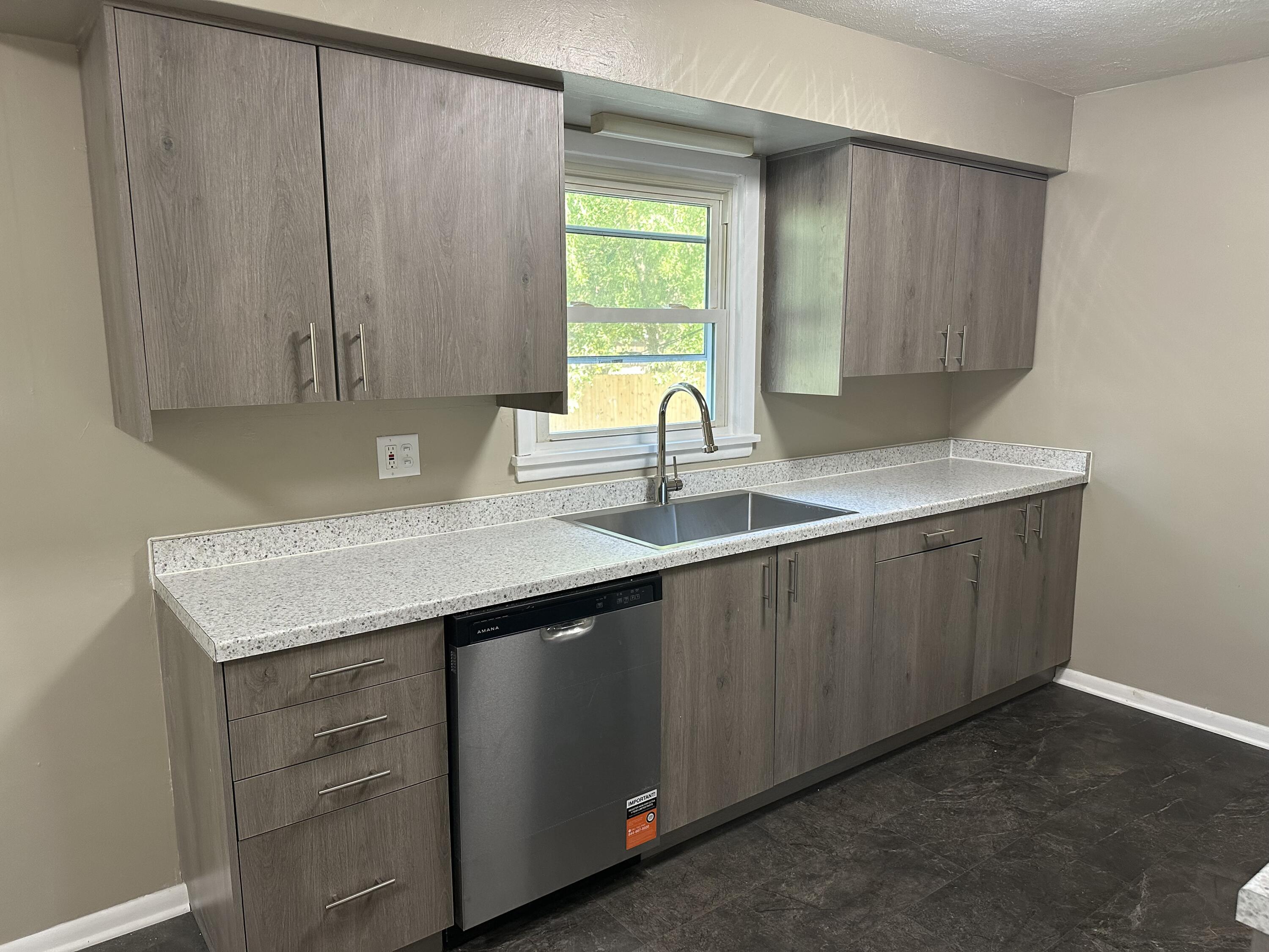 1732 South Lancaster Avenue Property Photo 12