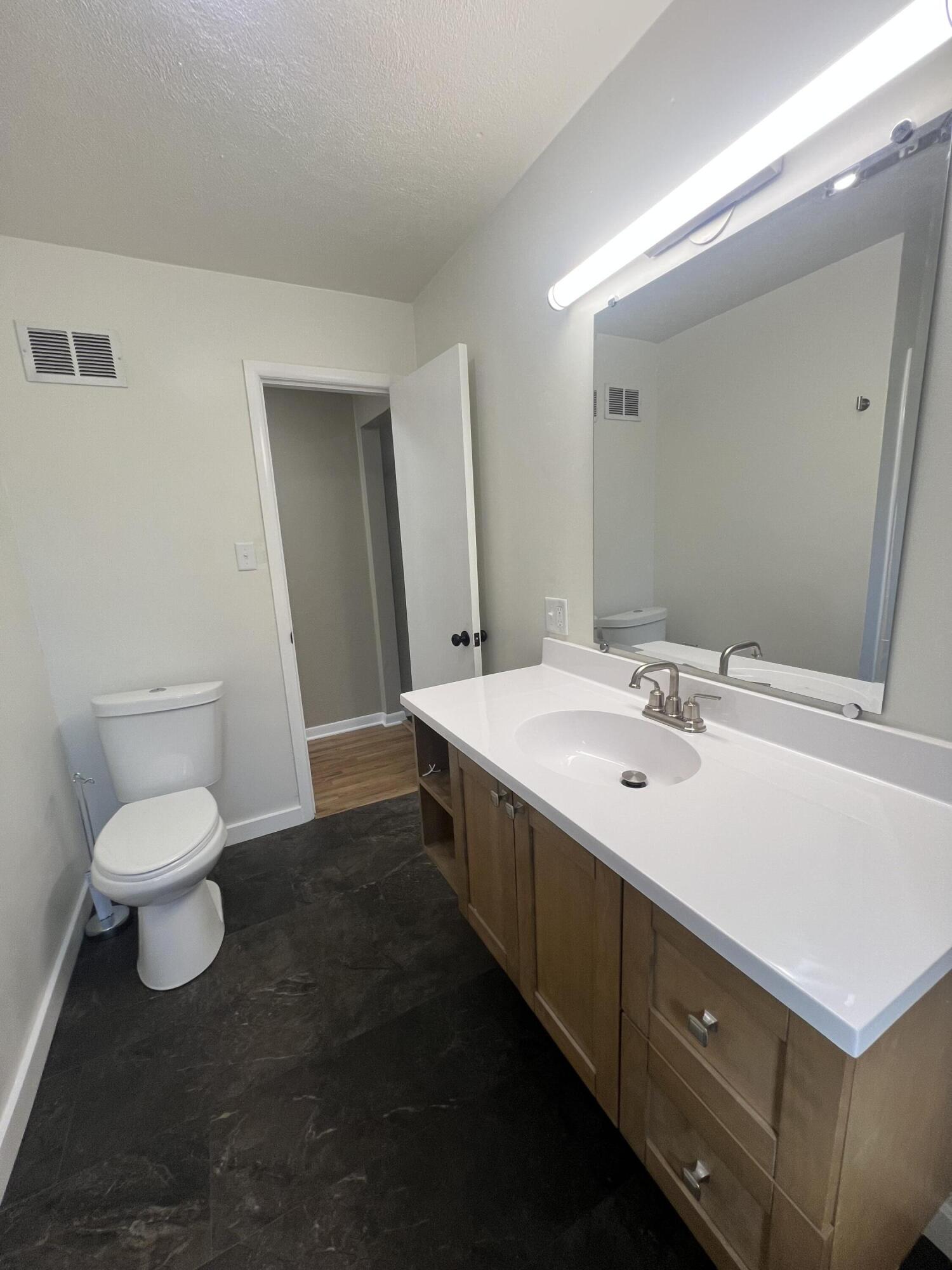 1732 South Lancaster Avenue Property Photo 21