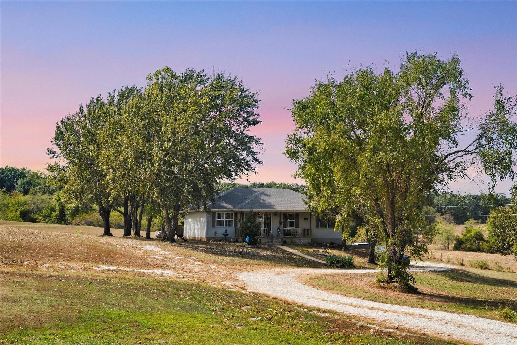 4273 Highway P Property Photo 1