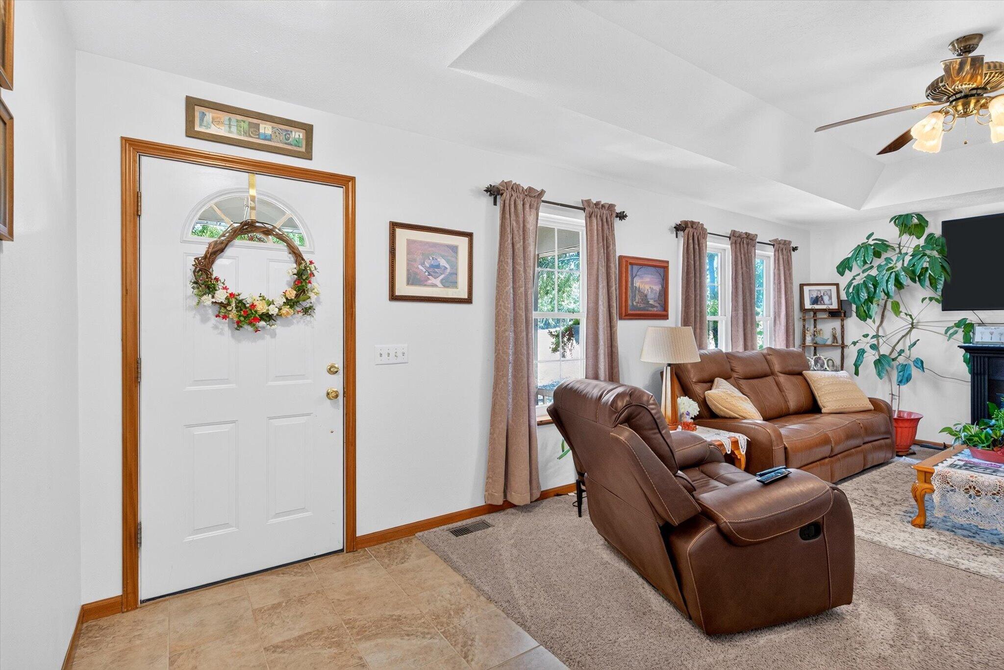 4273 Highway P Property Photo 5