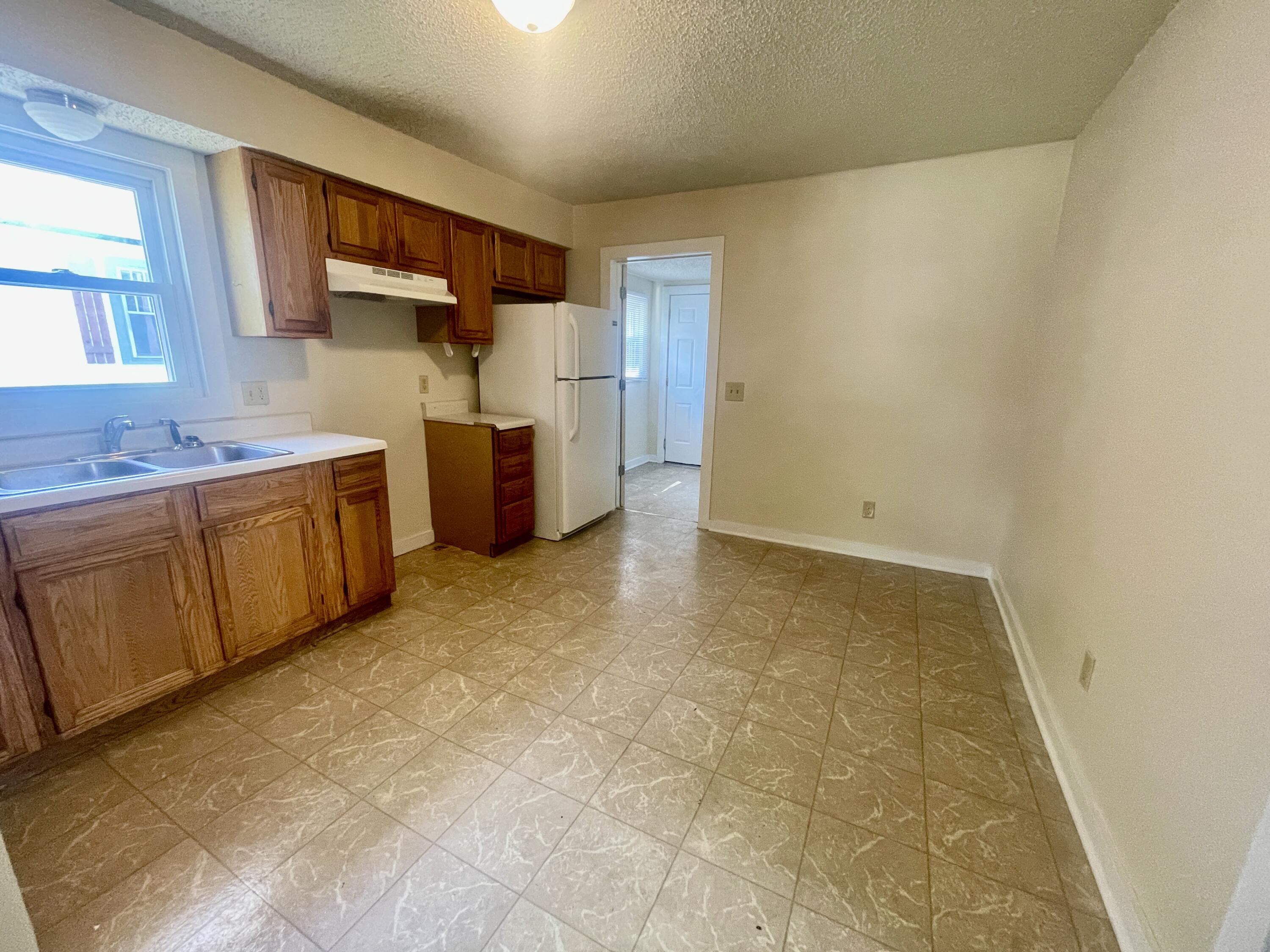 2423 North Fremont Avenue Property Photo 5