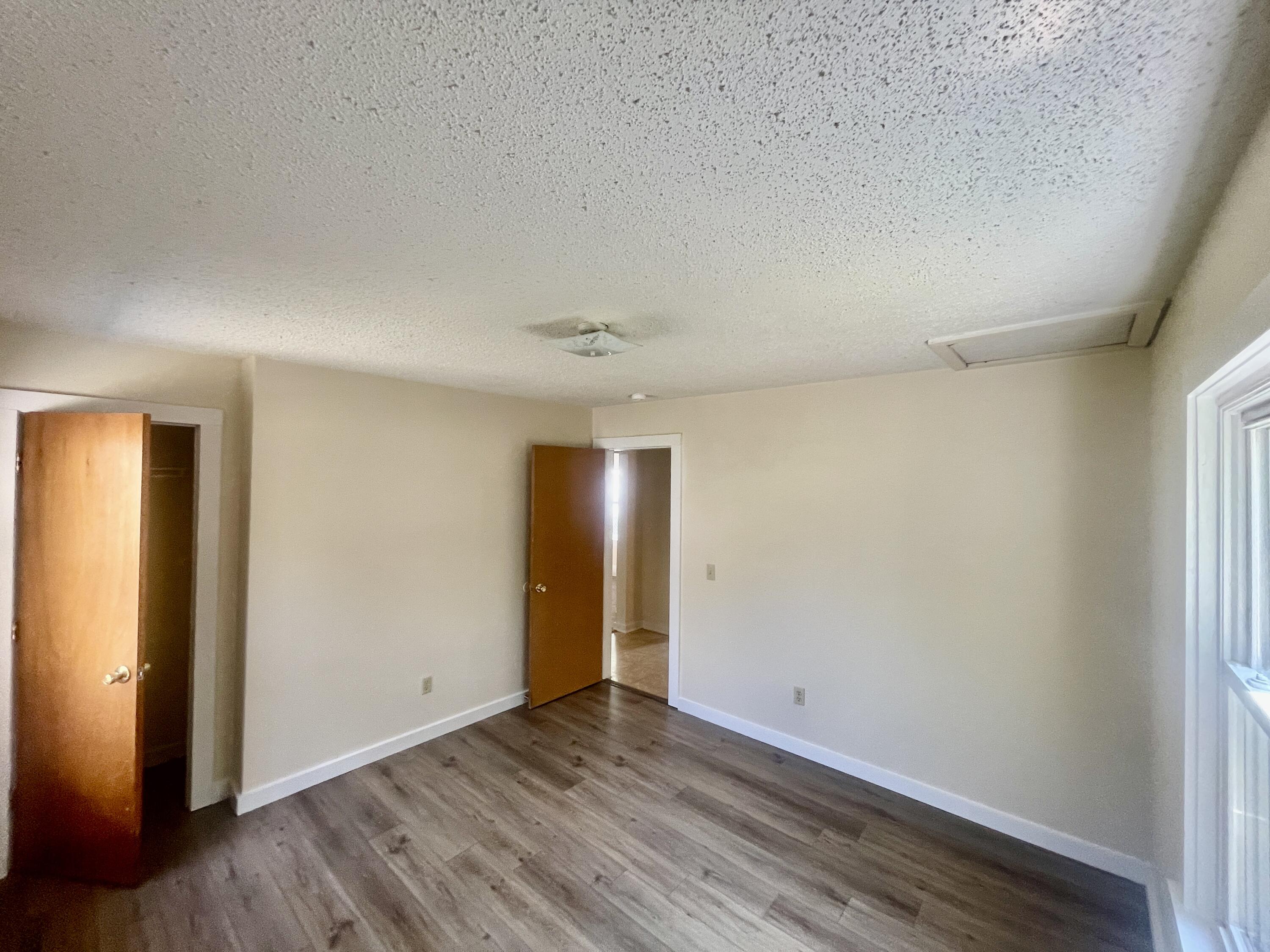 2423 North Fremont Avenue Property Photo 7