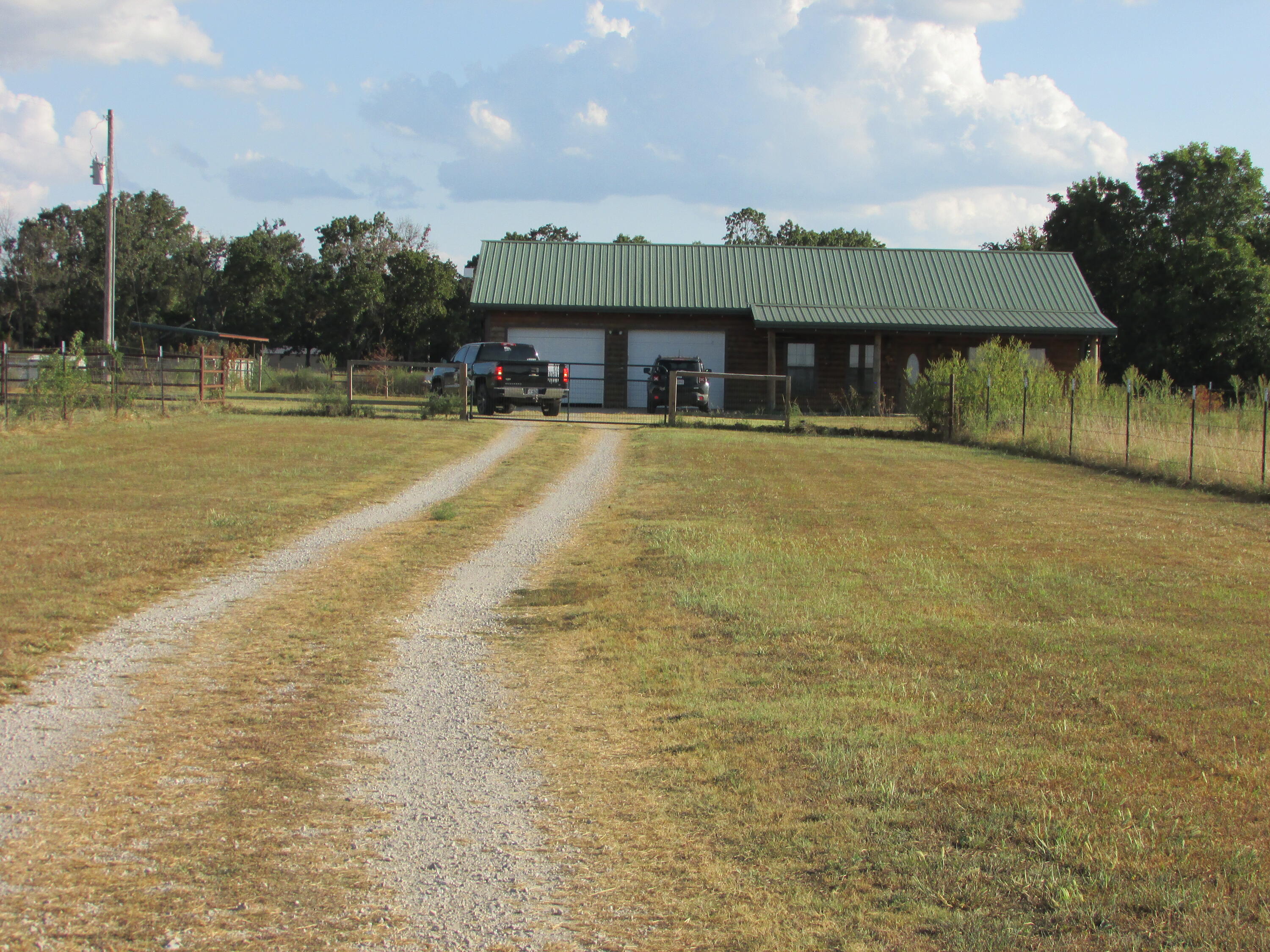 3864 State Highway Ww Property Photo 2
