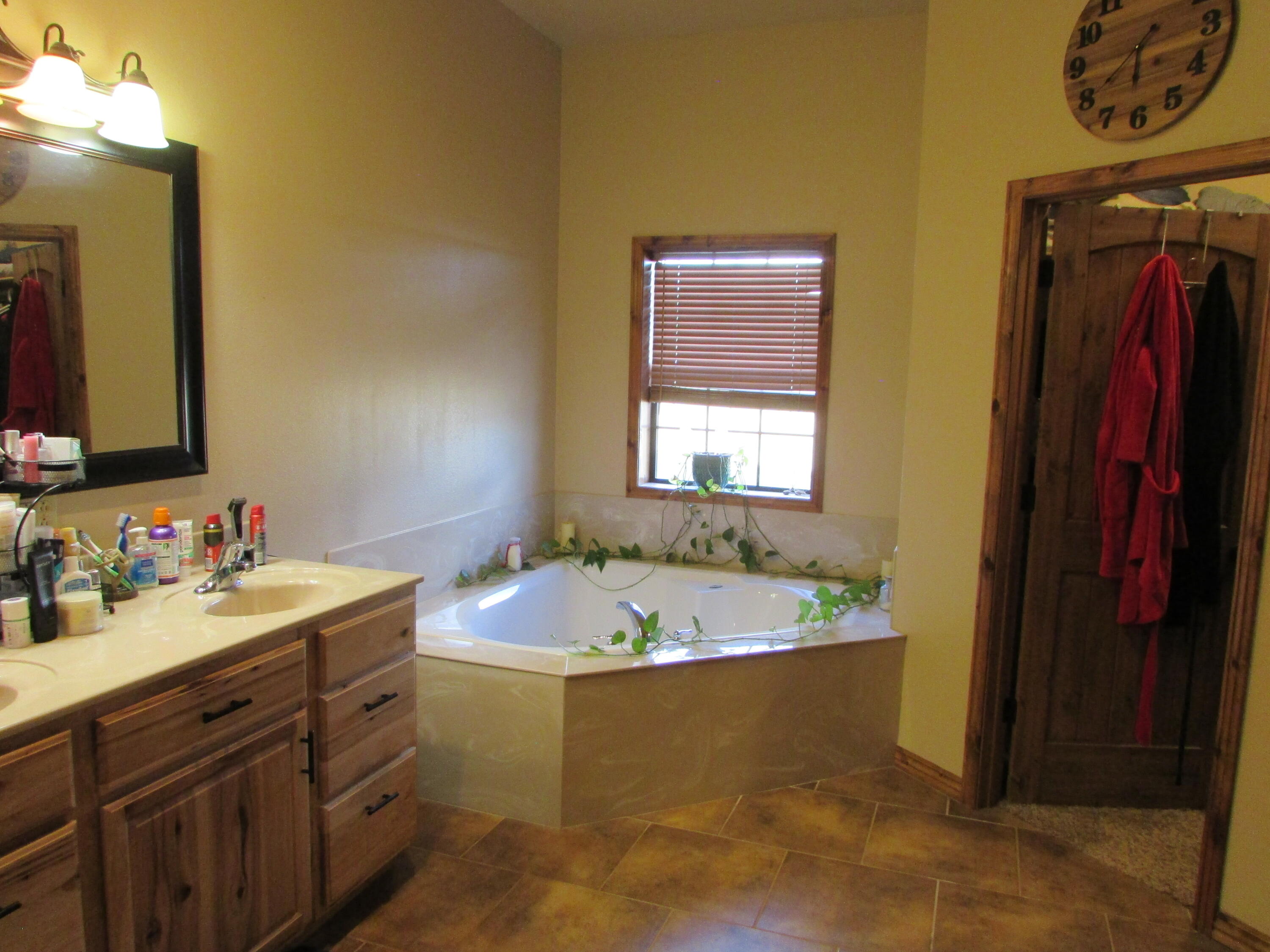 3864 State Highway Ww Property Photo 16