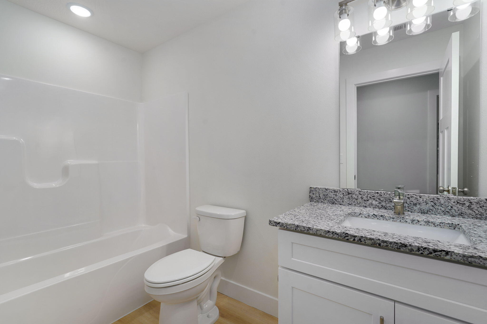 3307 West Lombard Street Property Photo 23