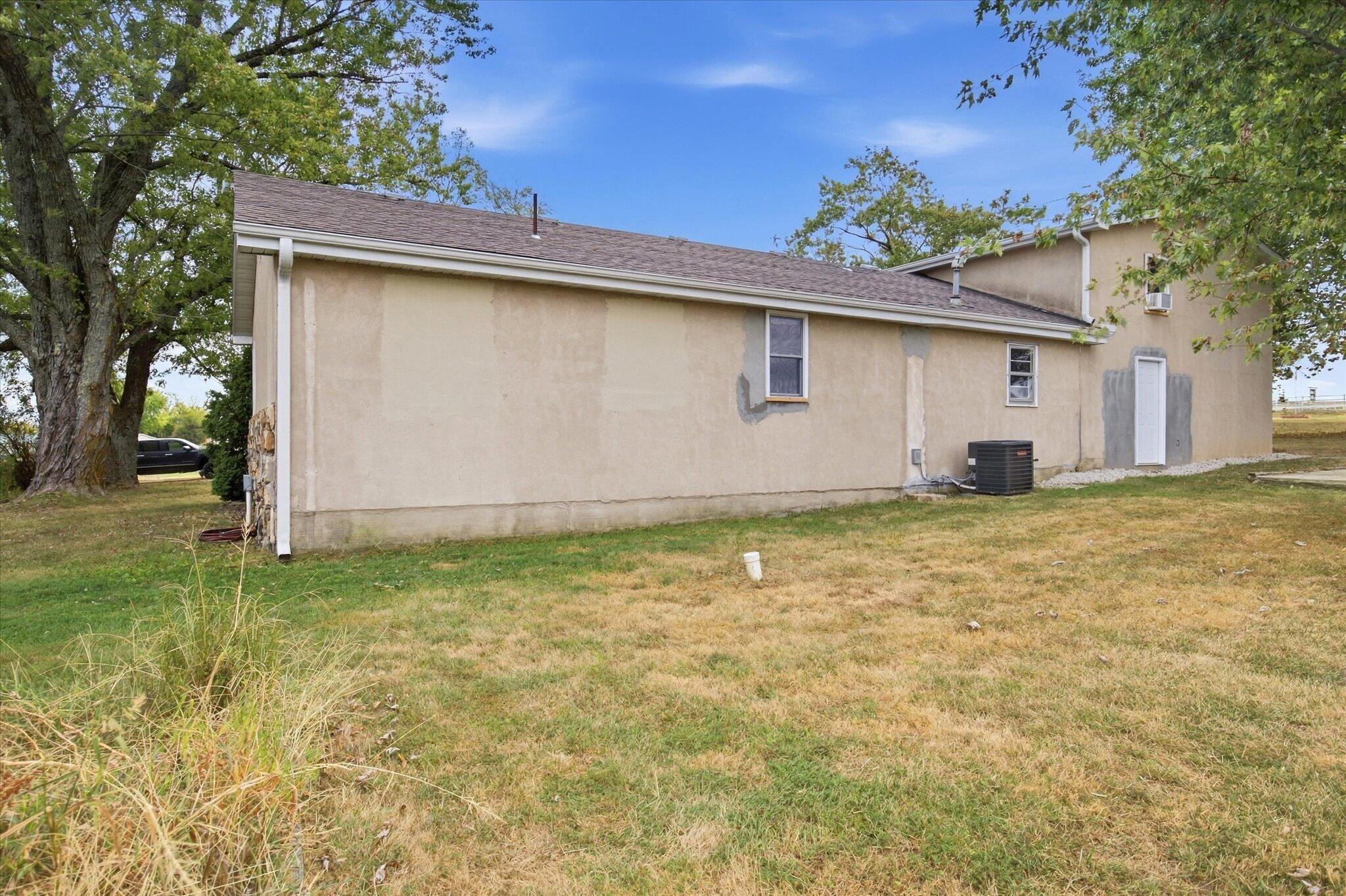 1663 Swan Lane Property Photo 4