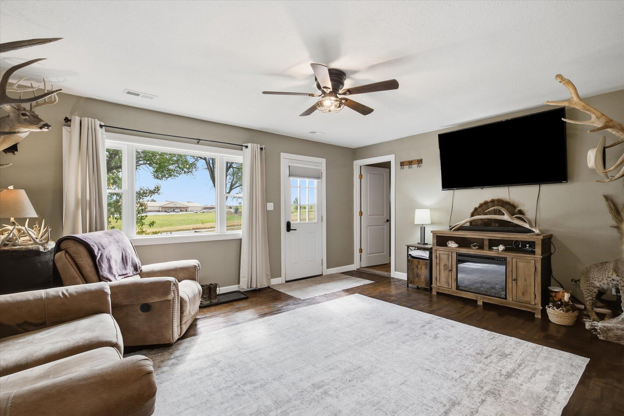 1663 Swan Lane Property Photo 7
