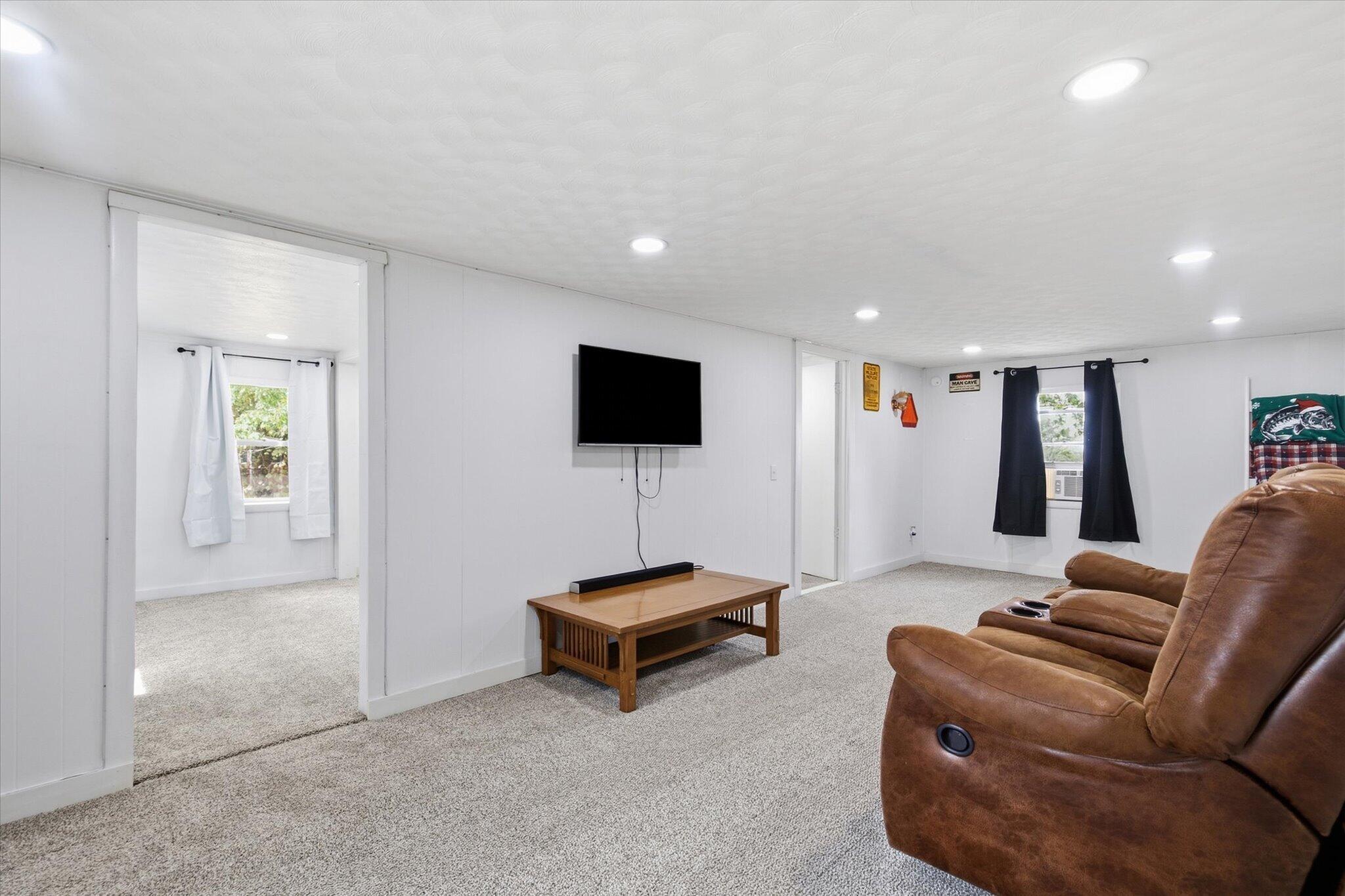 1663 Swan Lane Property Photo 15