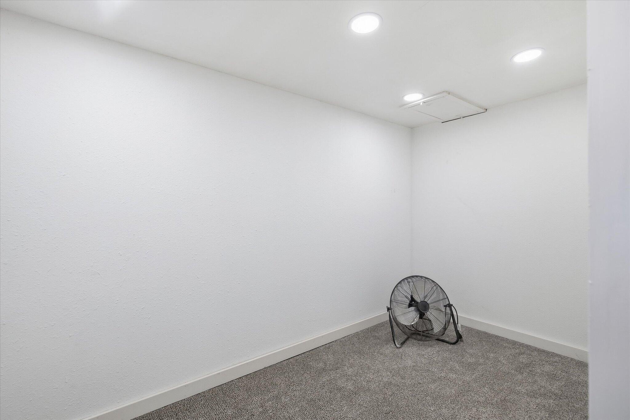1663 Swan Lane Property Photo 17