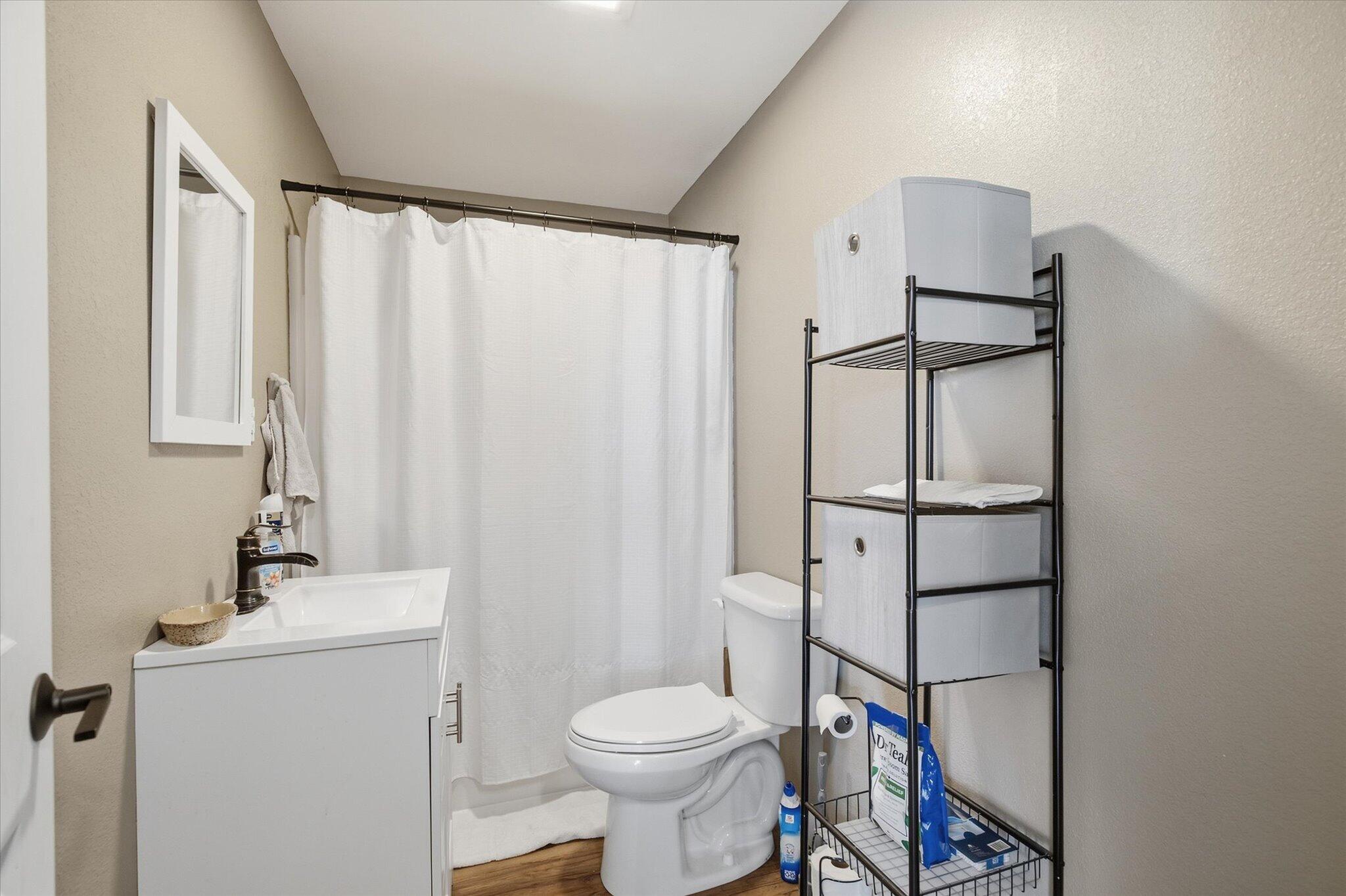 1663 Swan Lane Property Photo 25
