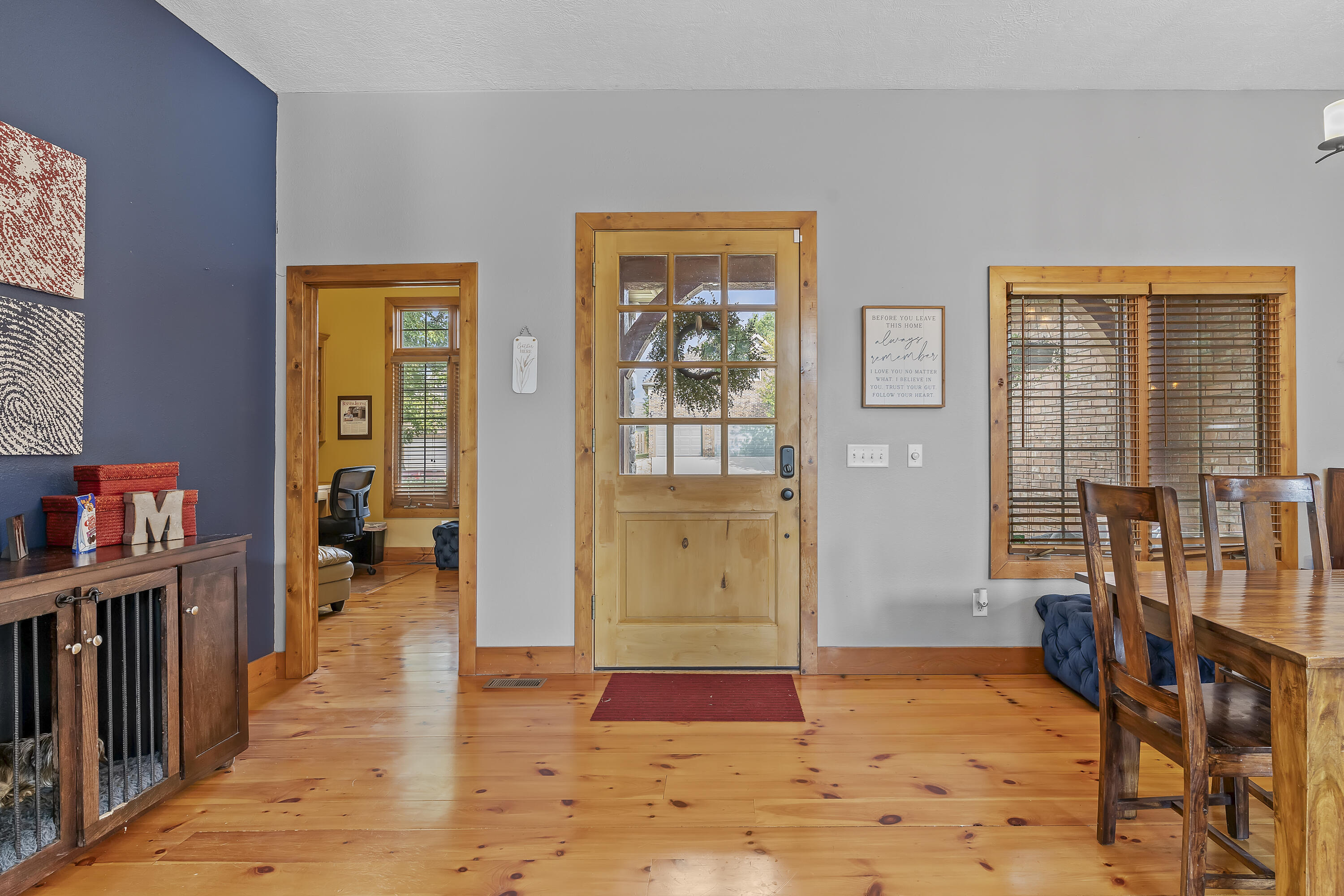 900 East Welch Street Property Photo 3