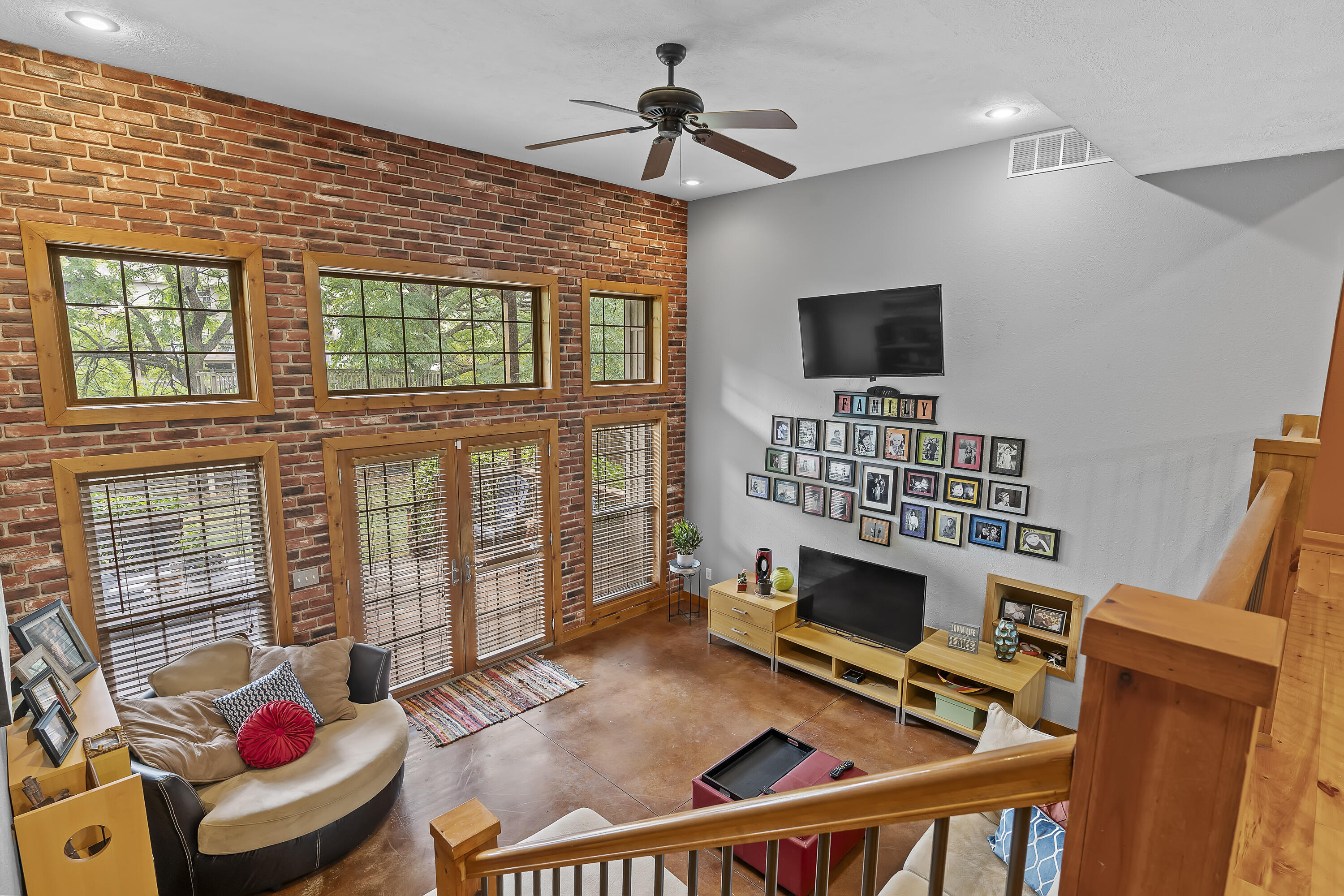 900 East Welch Street Property Photo 49