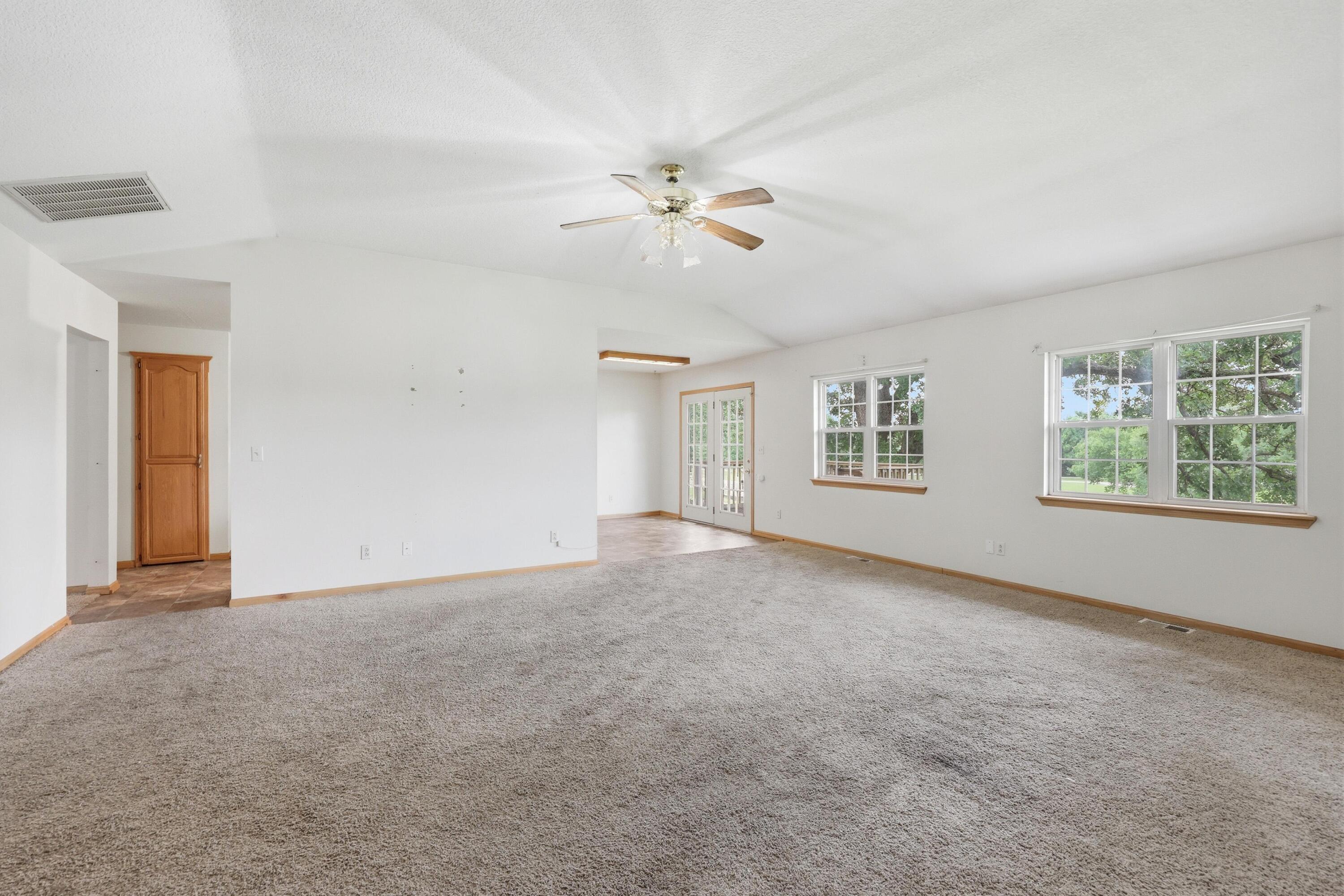 1904 Quincy Street Property Photo 5