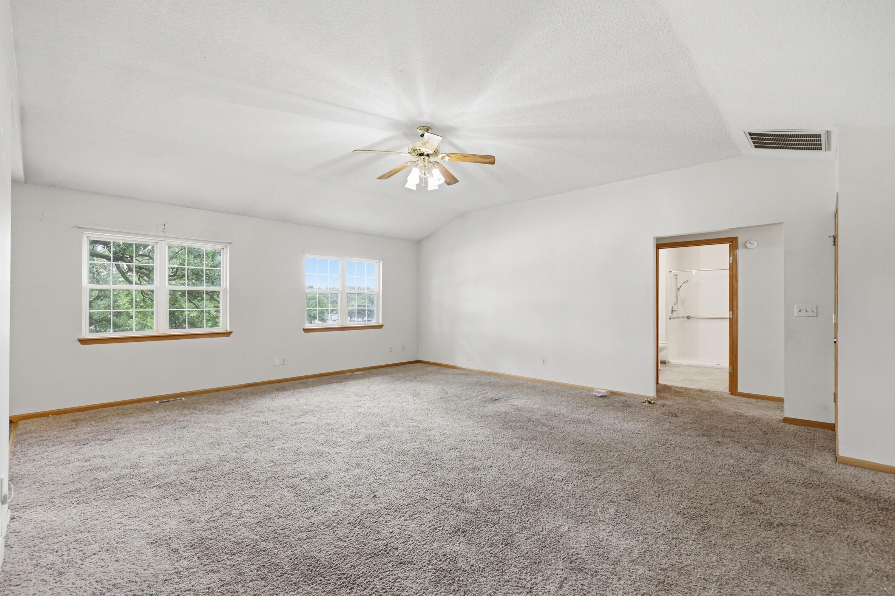 1904 Quincy Street Property Photo 6