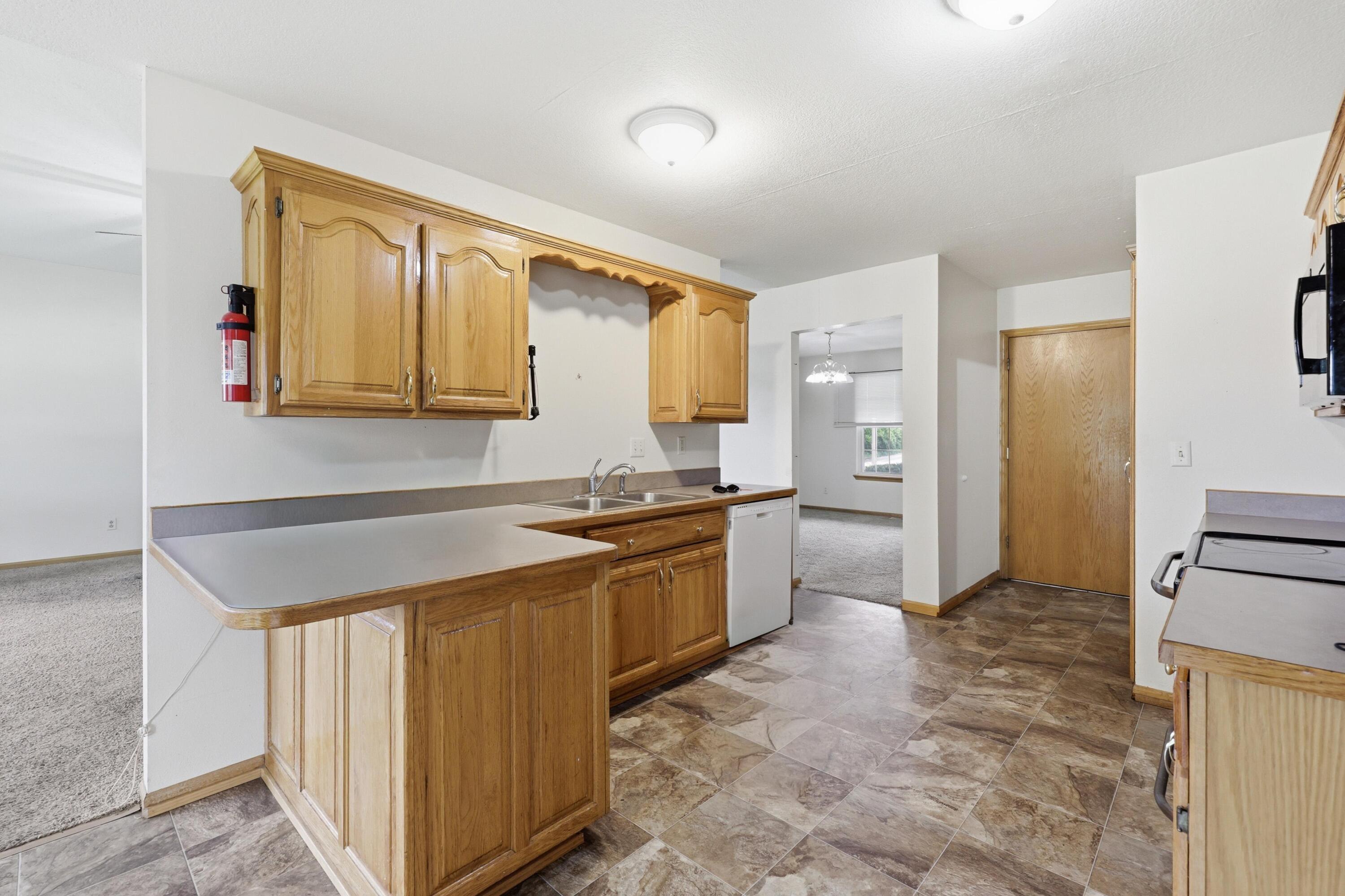 1904 Quincy Street Property Photo 10