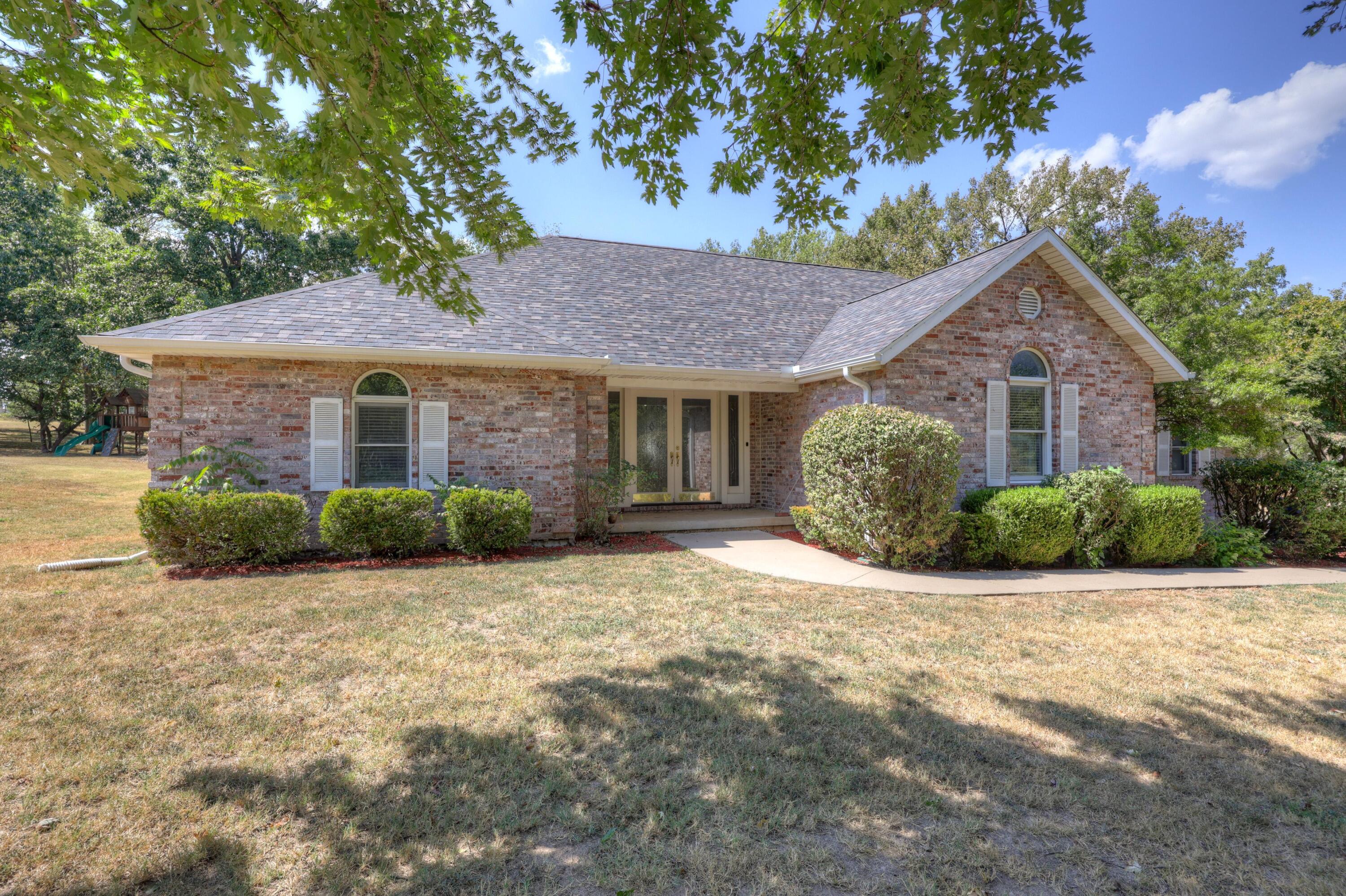 407 Split Rail Drive Property Photo 1