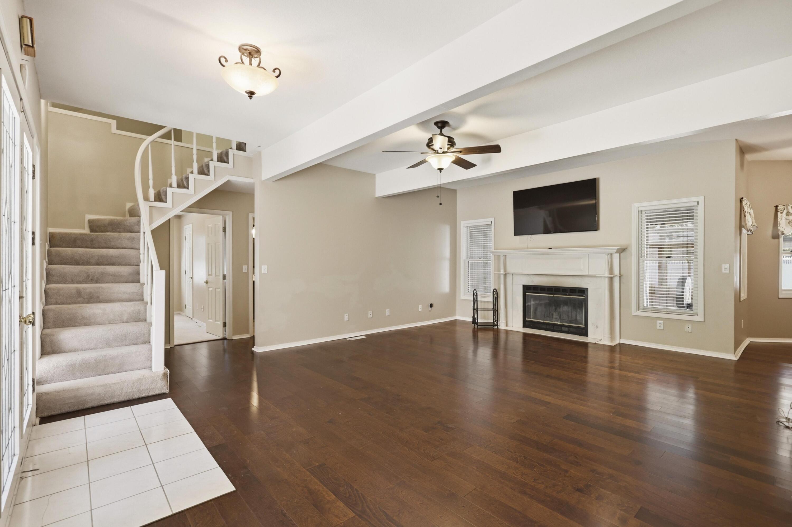 407 Split Rail Drive Property Photo 5