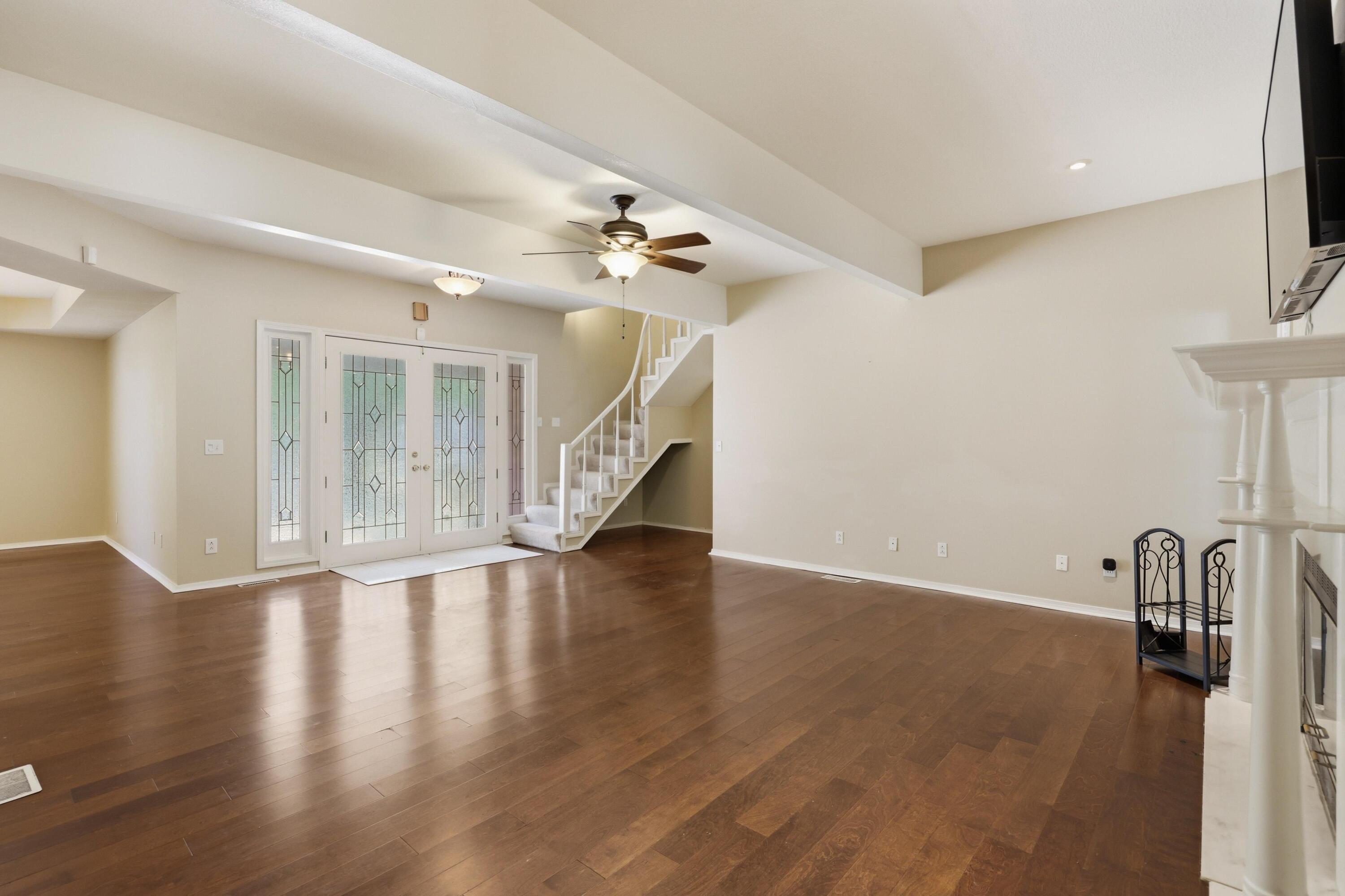 407 Split Rail Drive Property Photo 6