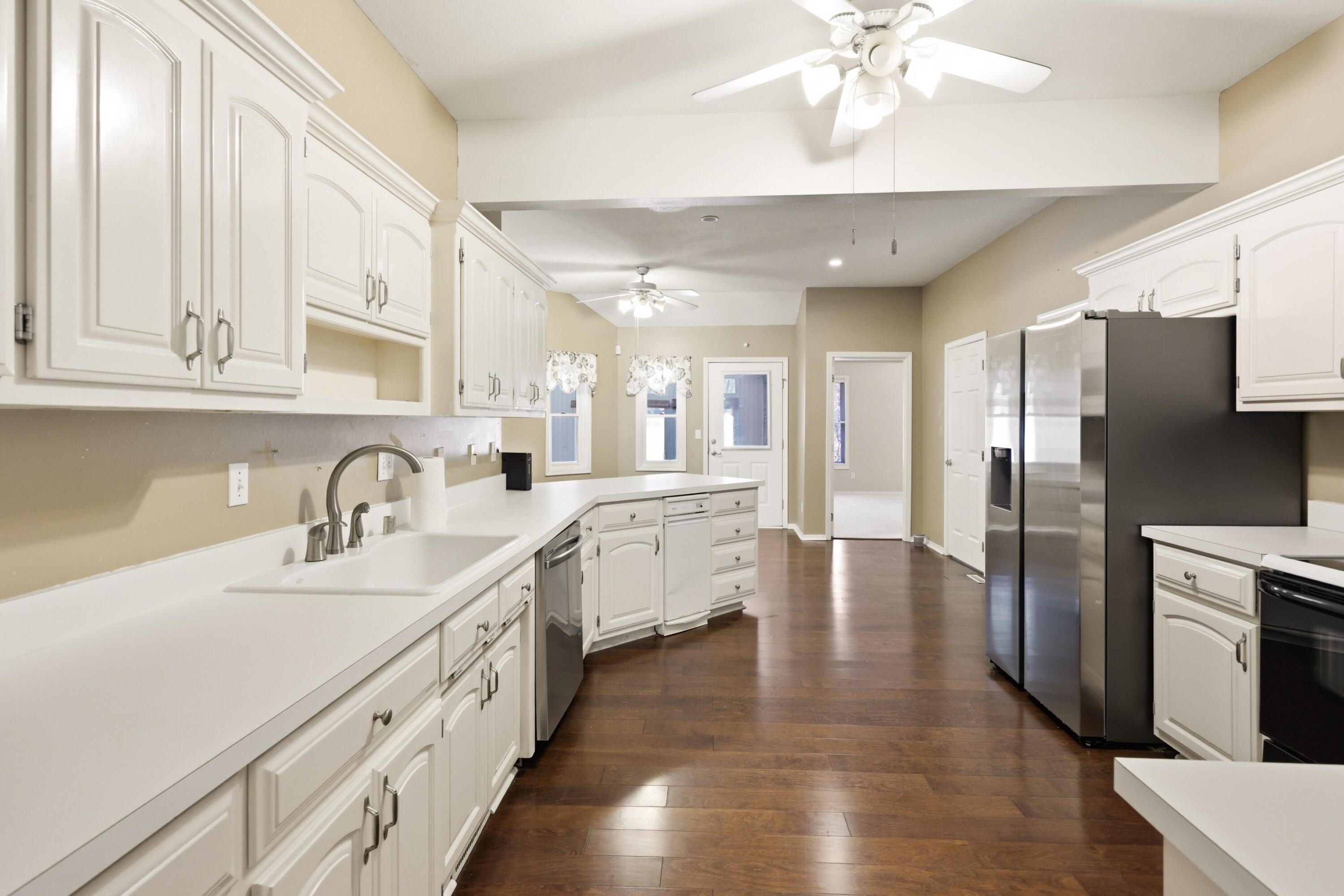407 Split Rail Drive Property Photo 10