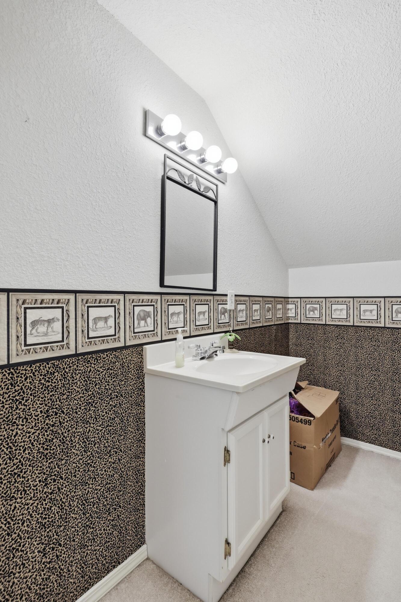 407 Split Rail Drive Property Photo 32