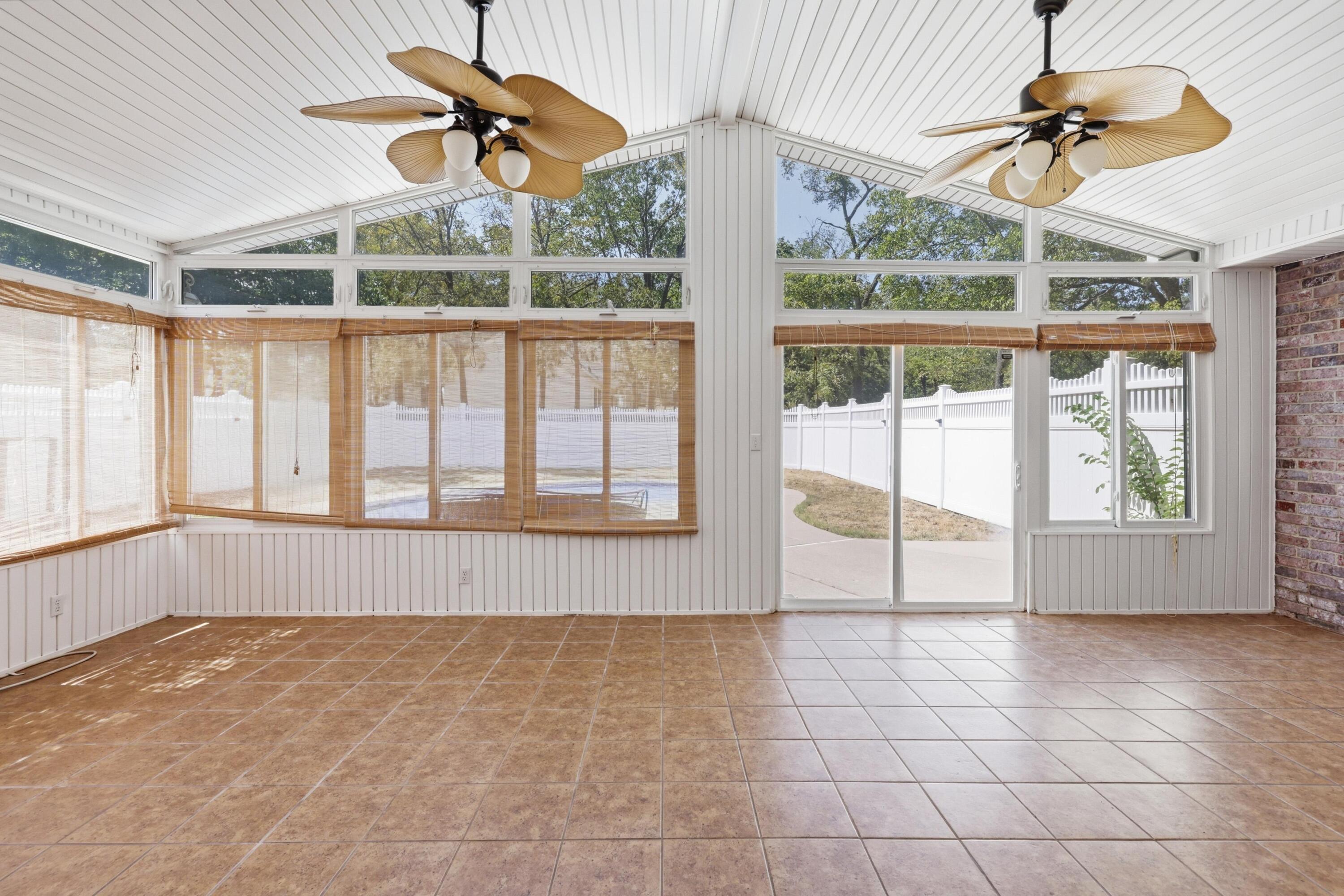 407 Split Rail Drive Property Photo 36